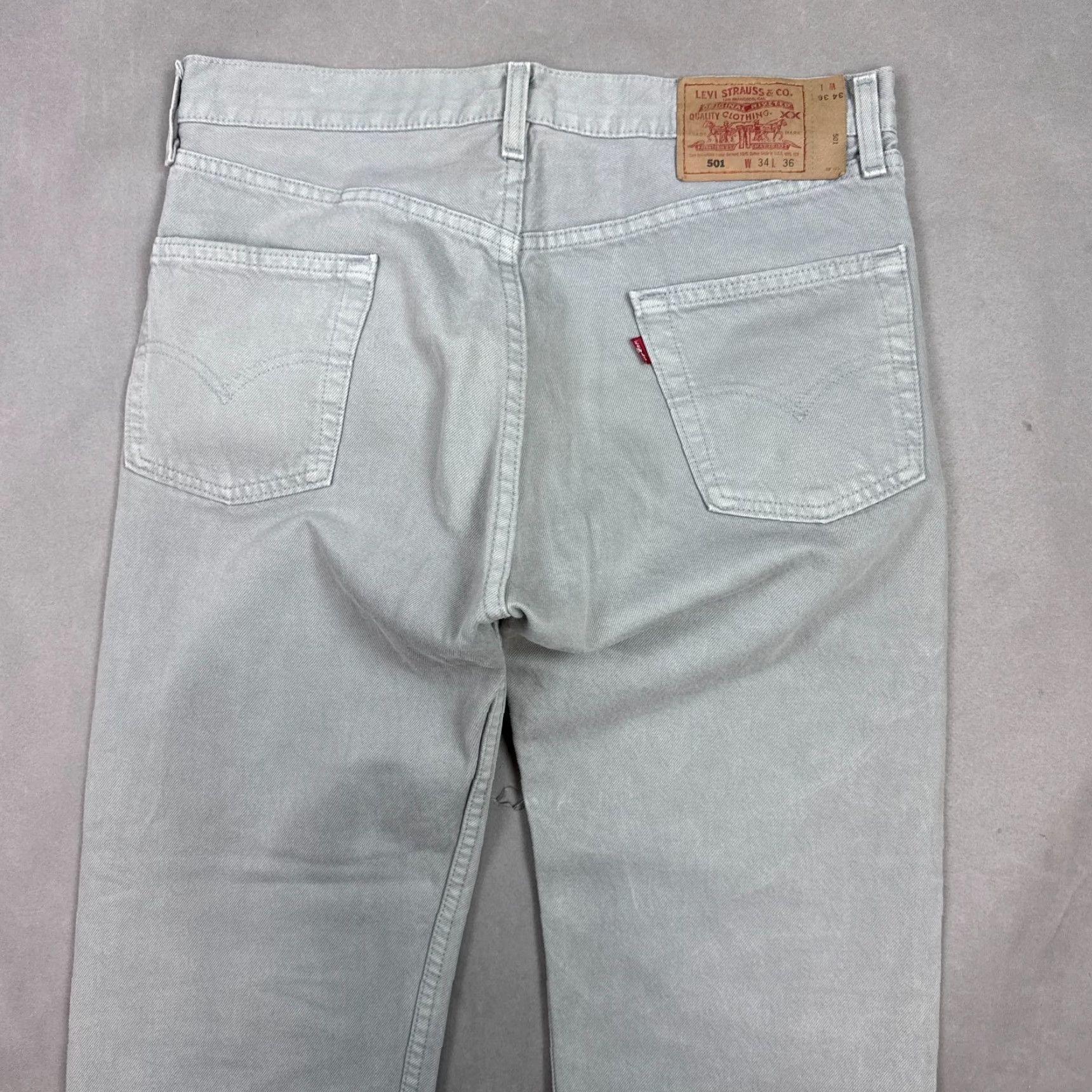 Levi's VINTAGE Levi's 501 Jeans Mens 34x30 Gray 90s Faded Denim Washout Straight Pants Size US 34 / EU 50 - 7 Thumbnail