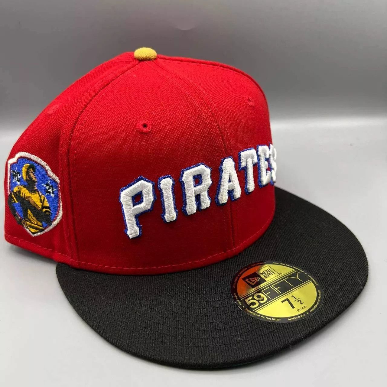 New Era Pittsburgh Pirates Hat Men 7 1/2 Red Black MLB Snap Back Cap Size ONE SIZE - 1 Thumbnail
