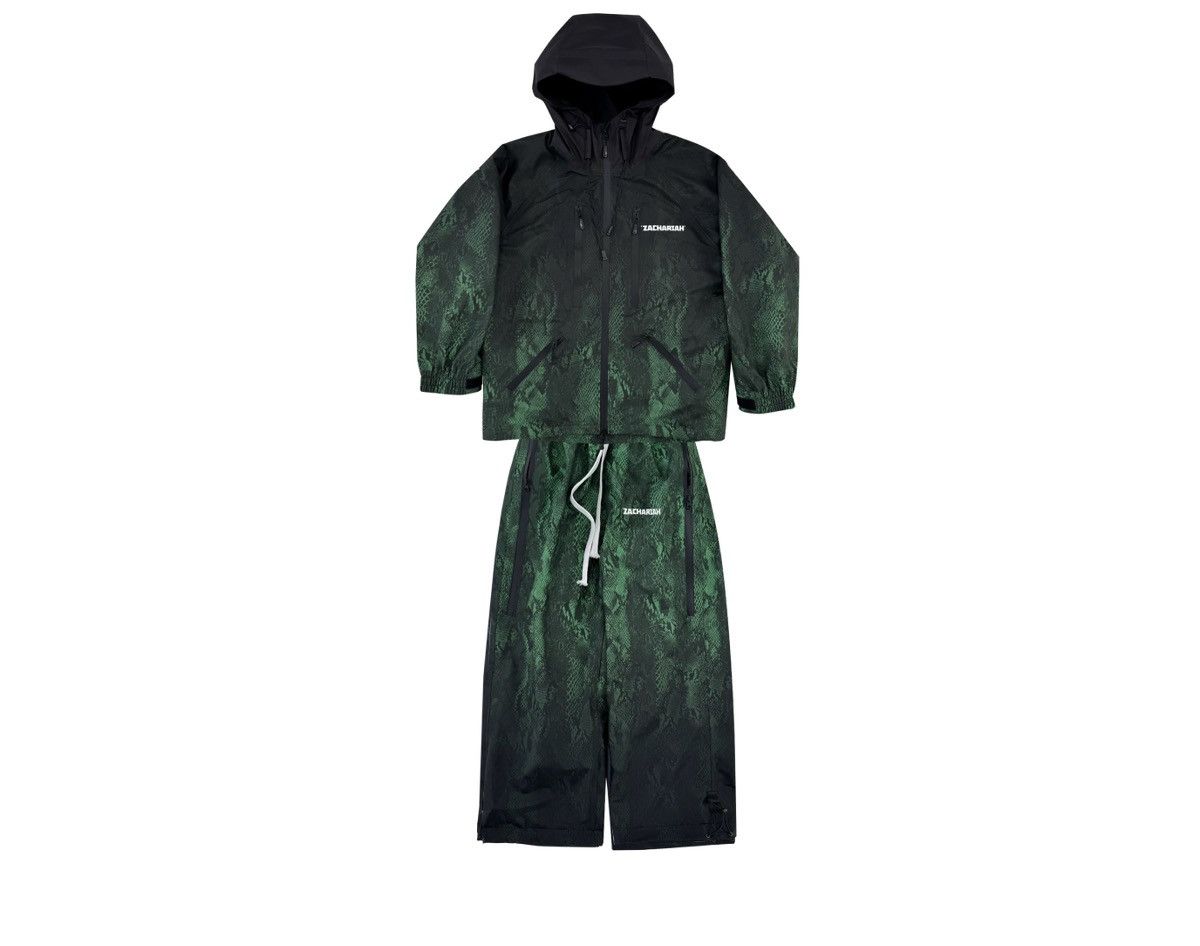 Other Green Scale Snake Pattern Outdoor Windproof Ski Suit Size US 32 / EU 48 - 1 Thumbnail