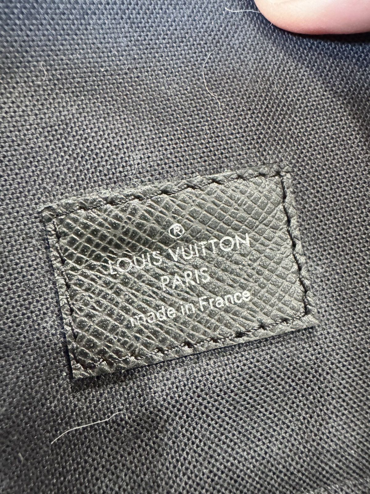 Louis Vuitton Louis Vuitton Taiga Grigori Gray Backpack Ardoise Leather Size ONE SIZE - 21 Thumbnail