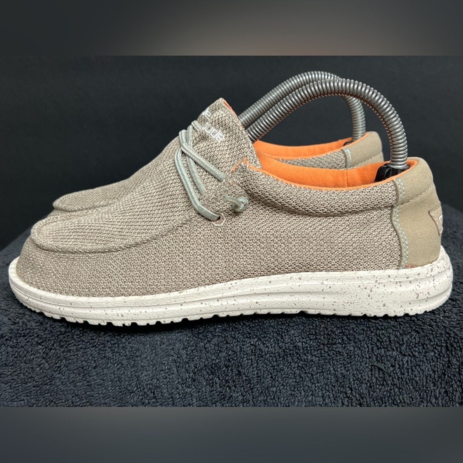Other NEW Hey Dude Wally Youth 6 WOMEN’S 7 Sox Skater Shoes Size US 7 / IT 37 - 1 Thumbnail