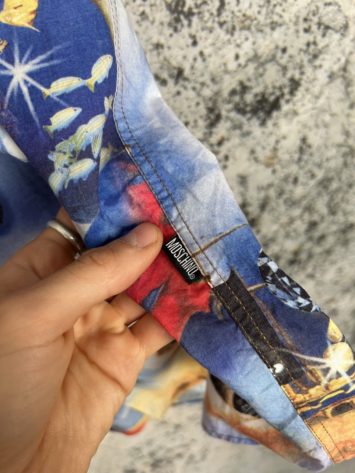 Moschino Vintage Moschino Avant Garde Hawaiian Shirt Summer Italy 90s Size US XL / EU 56 / 4 - 9 Thumbnail
