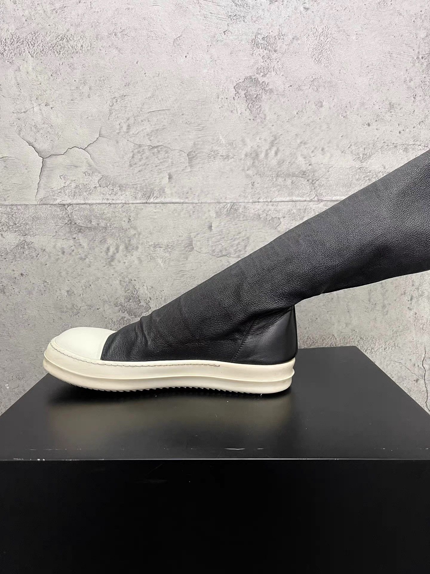 Rick Owens Rick Owens Men's Classic Boots K34 Size US 7 / EU 40 - 6 Thumbnail