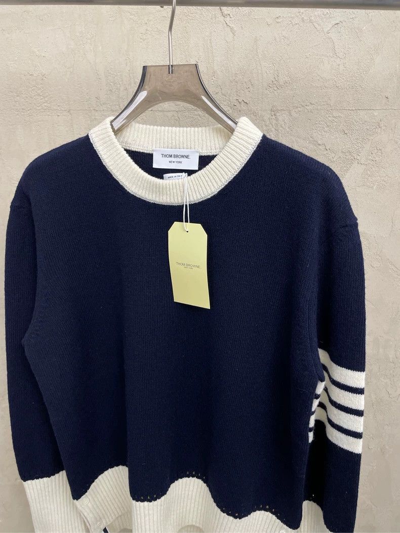 Thom Browne Thom browne Dark blue four-striped round-neck wool sweater Size US S / EU 44-46 / 1 - 3 Thumbnail