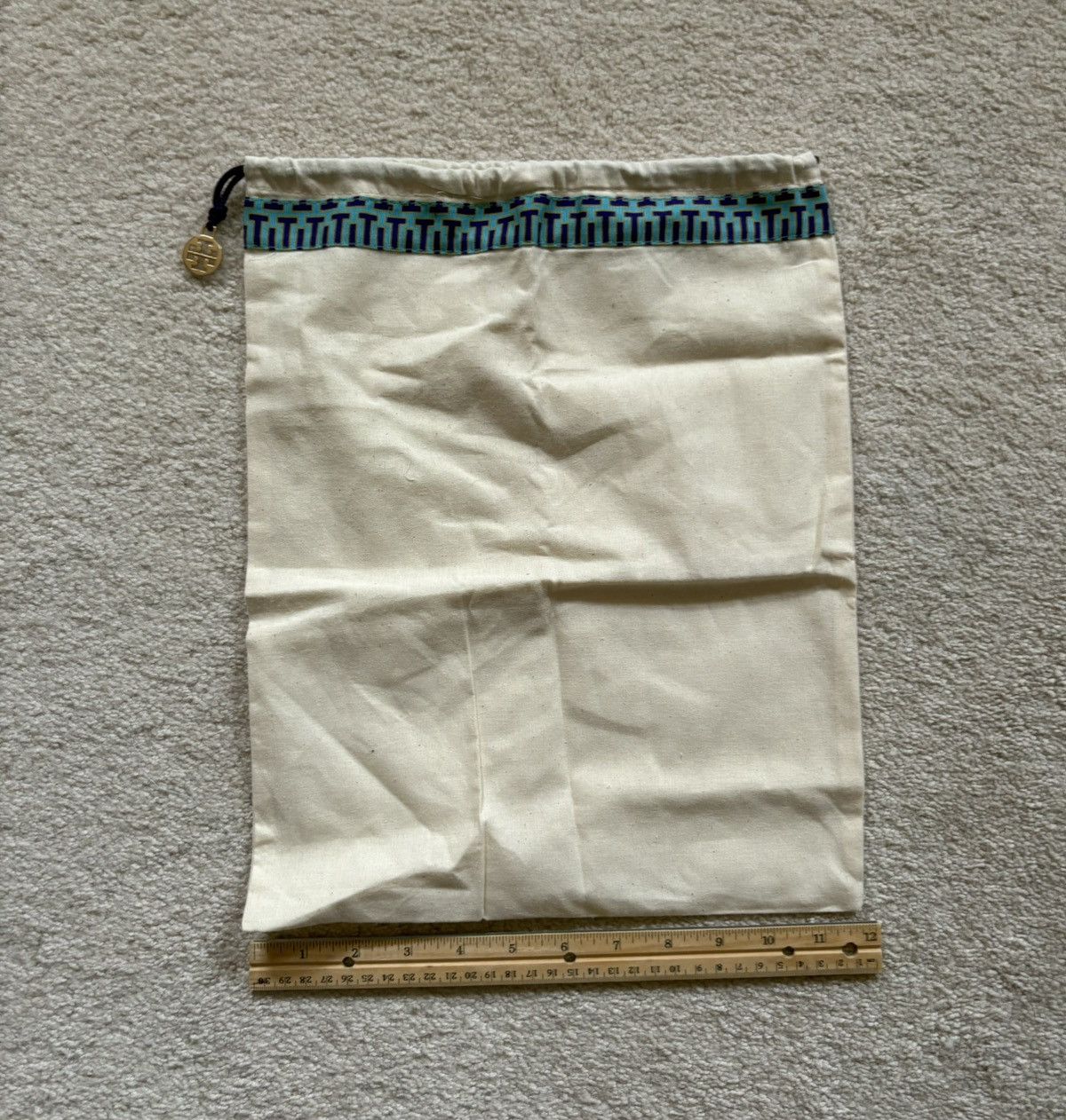 Tory Burch Tory Burch drawstring dust bag-excellent condition Size ONE SIZE - 2 Thumbnail