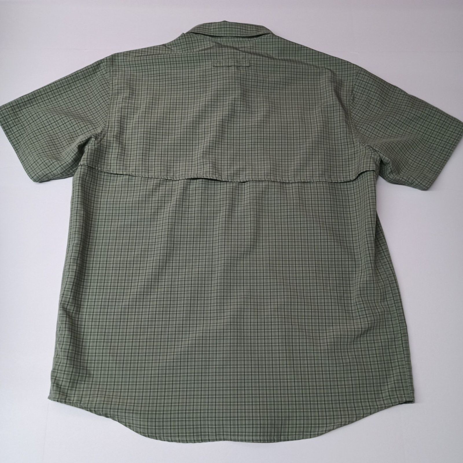 L.L. Bean Men’s L.L. Bean Vented Fishing Shirt Green Plaid Size L Reg Size US L / EU 52-54 / 3 - 6 Thumbnail
