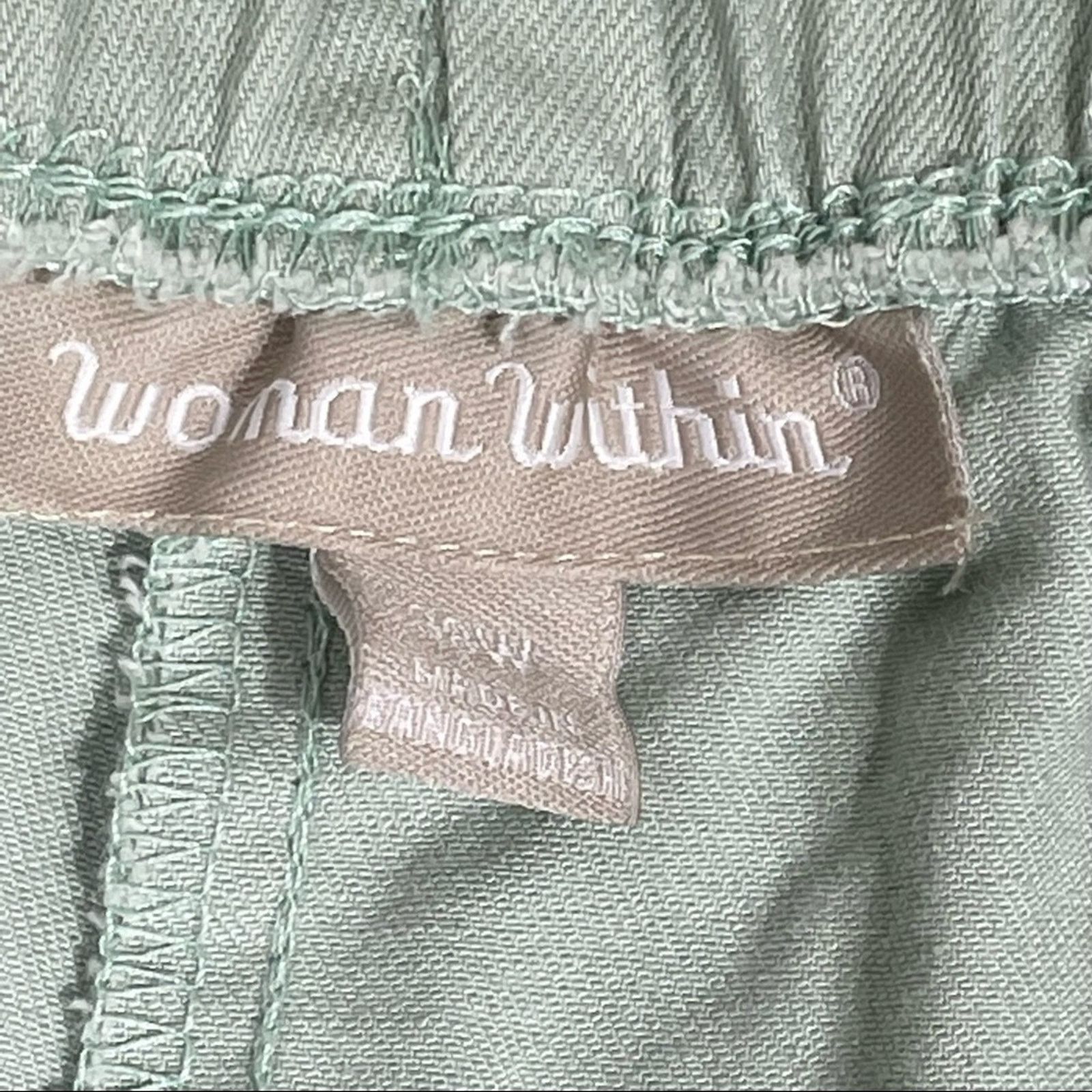 Other WOMAN WITHIN Plus Size Capri Pants Pale Green Size 38W NWT Size 25" / US 0 / IT 36 - 3 Thumbnail