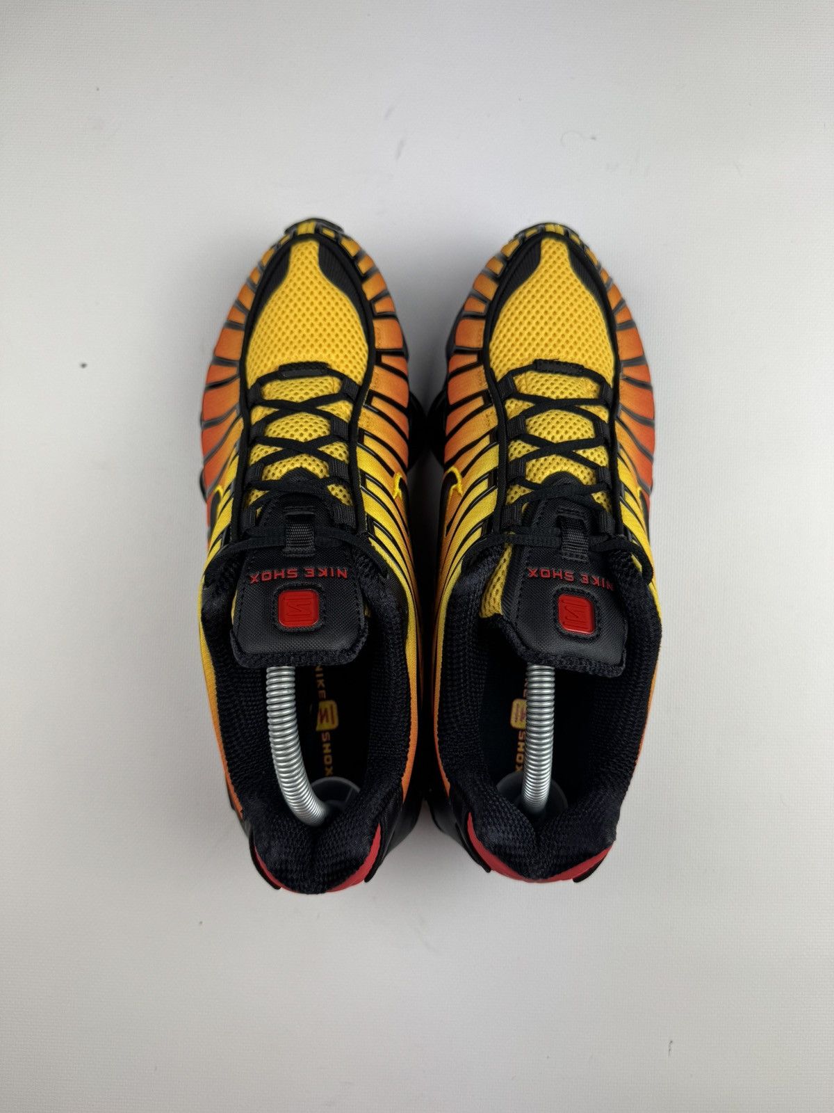 Nike Nike Shox TL Sunrise US9 Size US 9 / EU 42 - 10 Thumbnail