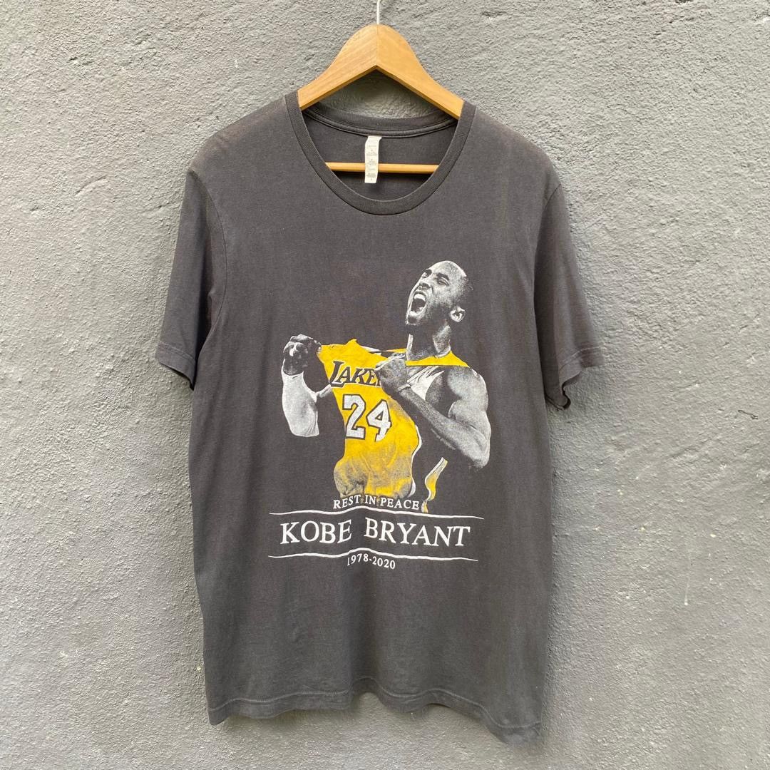 Sports Specialties Thrashed Faded Kobe Bryant American Basketball Tee Size US L / EU 52-54 / 3 - 1 Thumbnail