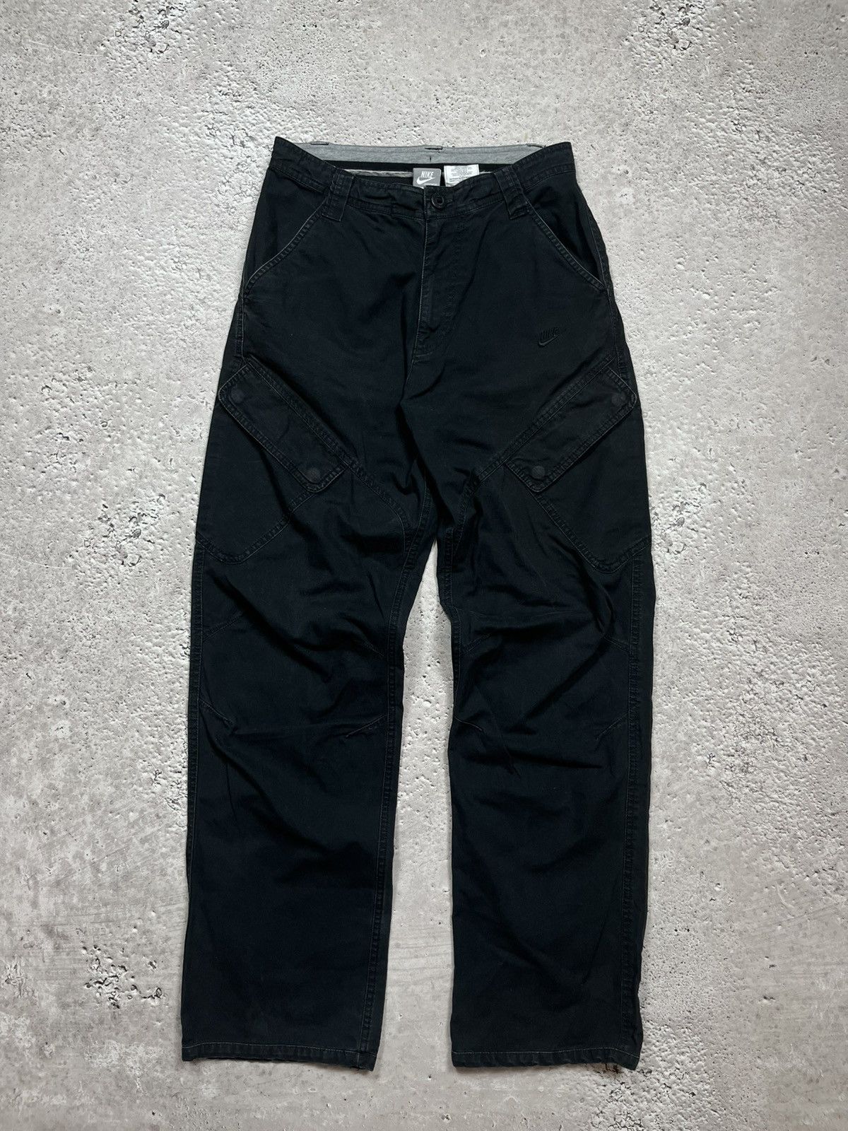 Nike × Vintage Vintage Nike Sportswear Black Utility Cargo Pants 30 Size US 30 / EU 46 - 2 Thumbnail