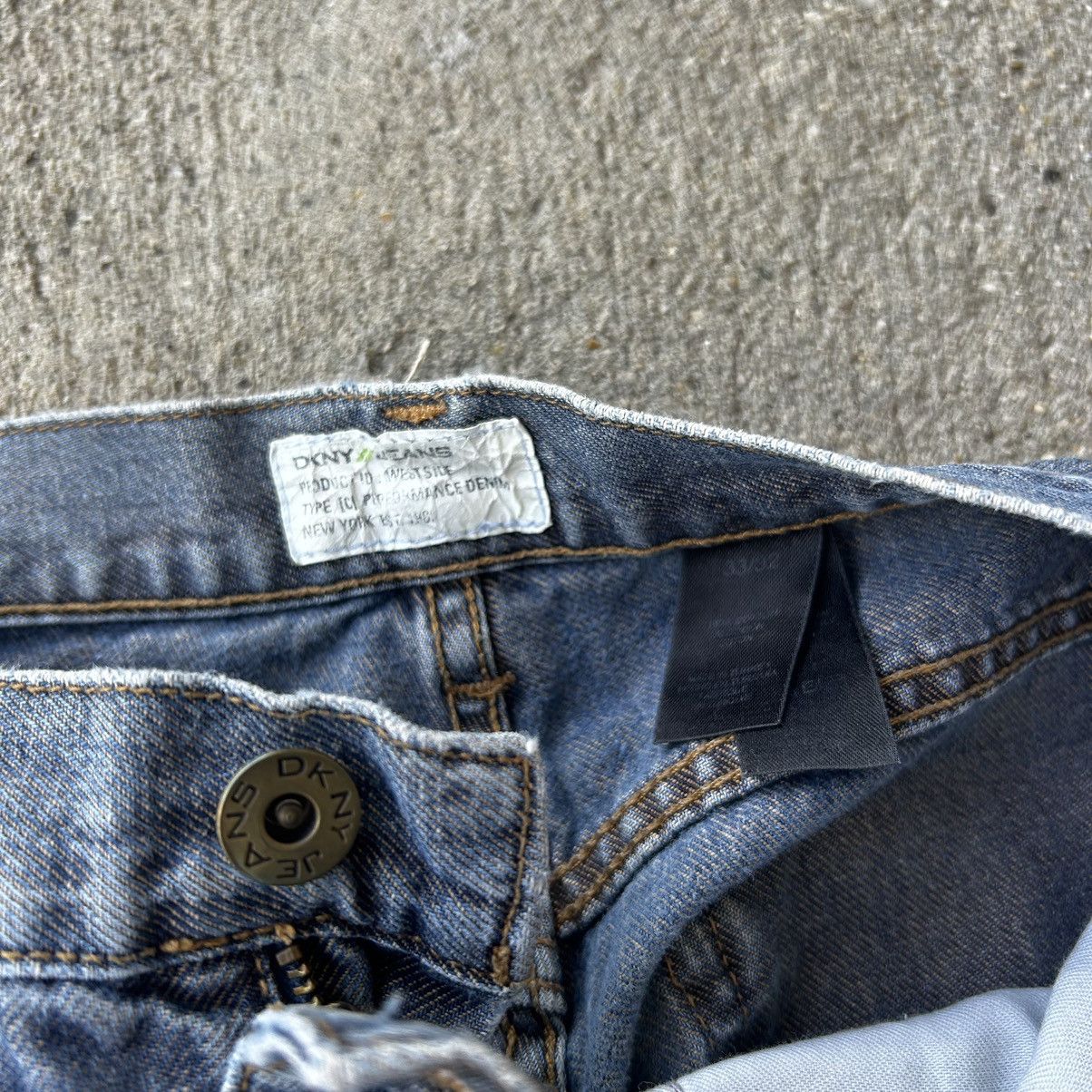 DKNY × Vintage Y2K DKNY gray faded baggy jeans Size US 33 - 6 Thumbnail