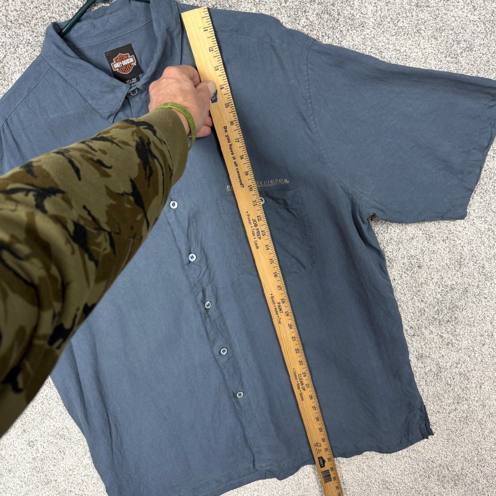 Harley Davidson VINTAGE Harley-Davidson Shirt XL Blue Silk Button-Up Short Sleeve Mens 100% Silk Embroidered Pocket Motorcycle Size US XL / EU 56 / 4 - 2 Thumbnail