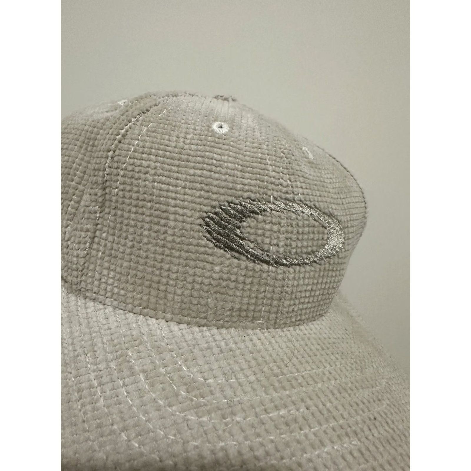 Oakley VINTAGE Oakley Baseball Cap OSFA Men Adjustable Corduroy Hat Tan Beige Blue OSFA Vintage Casual Size ONE SIZE - 4 Thumbnail