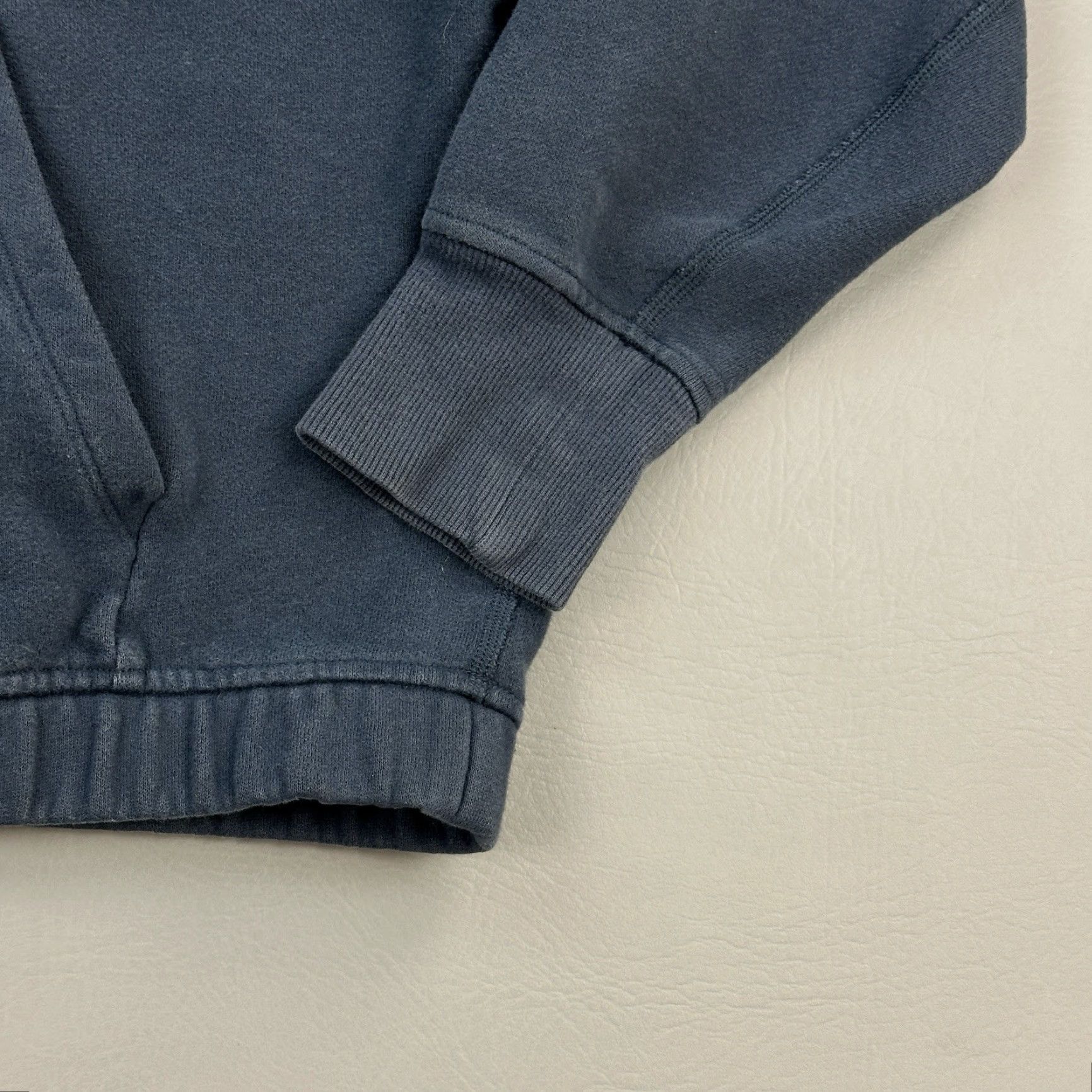 Lululemon Lululemon Hoodie Women's 6 Scuba Navy Pullover Long Sleeve Activewear Athleisure Shirt/Fleece Logo Size M / US 6-8 / IT 42-44 - 3 Thumbnail