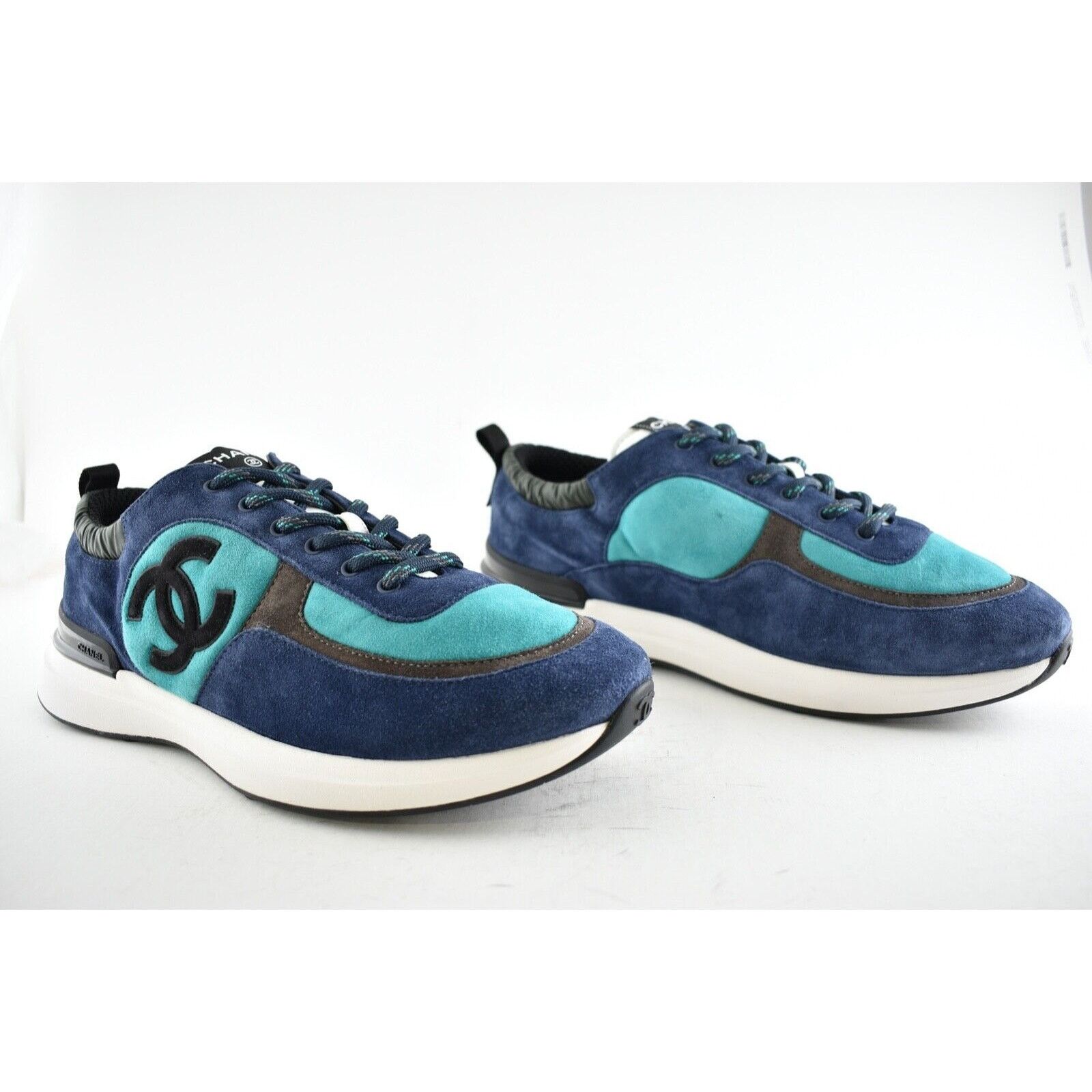Chanel Chanel 21K Mens CC Logo Lace Low Top Trainer Sneaker 44 11 Size US 11 / EU 44 - 4 Thumbnail