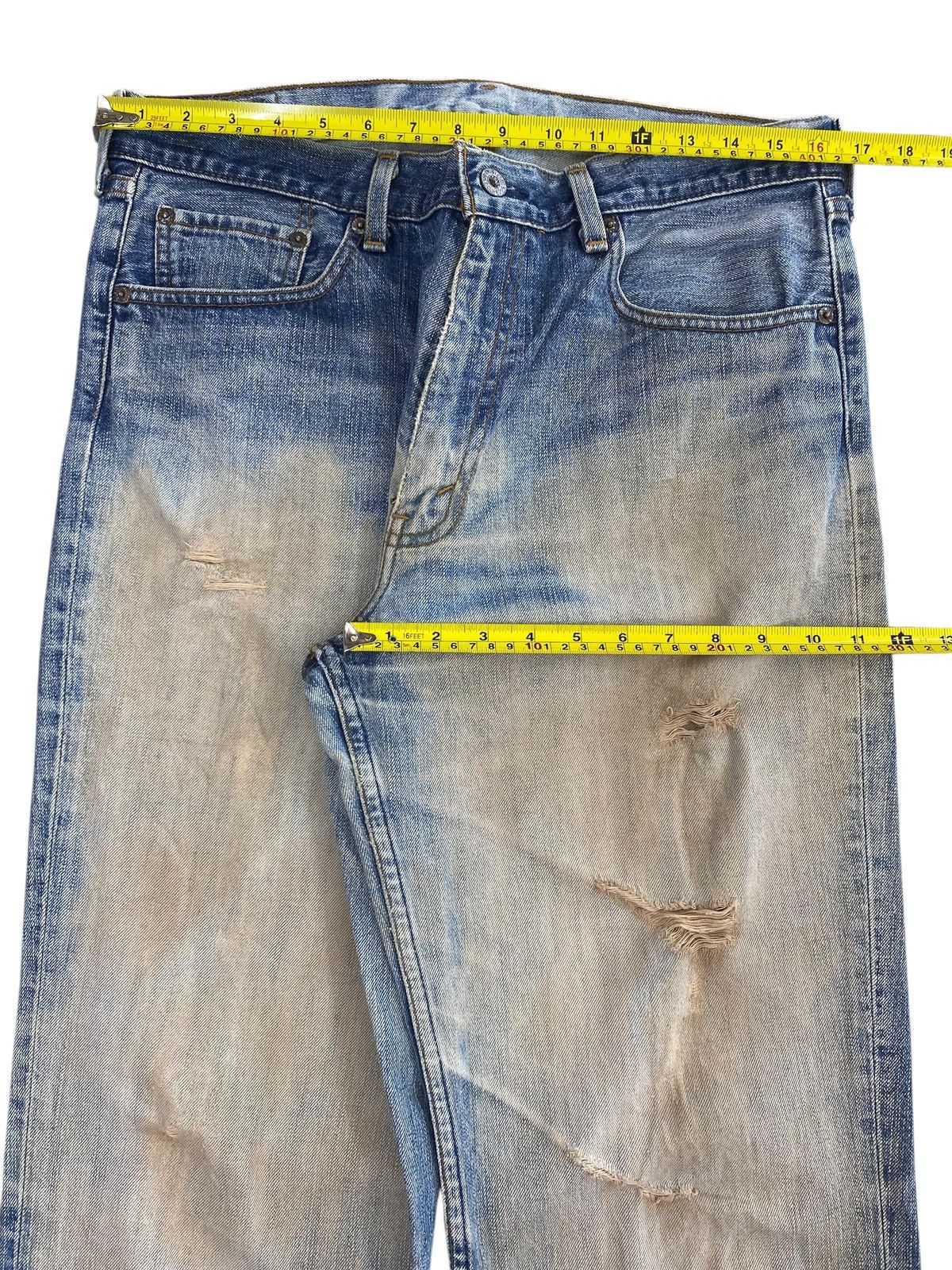 Levi's Vintage Levi’s Blue Faded Wash Style Ripped Jeans Size US 33 - 5 Thumbnail