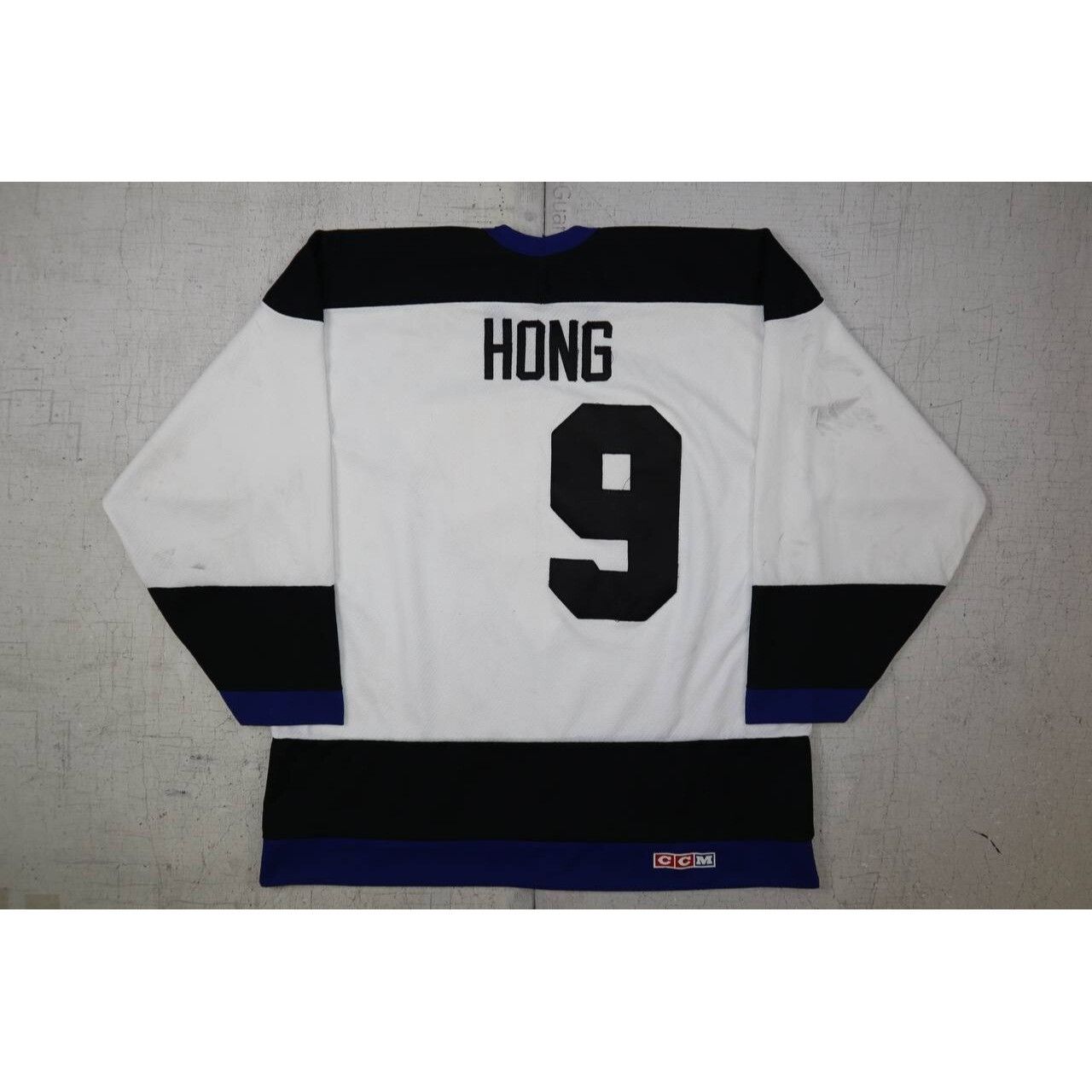 Ccm Vintage 90s CCM Sun Dukes #9 Hong Hockey Jersey White Black Size US XL / EU 56 / 4 - 2 Thumbnail