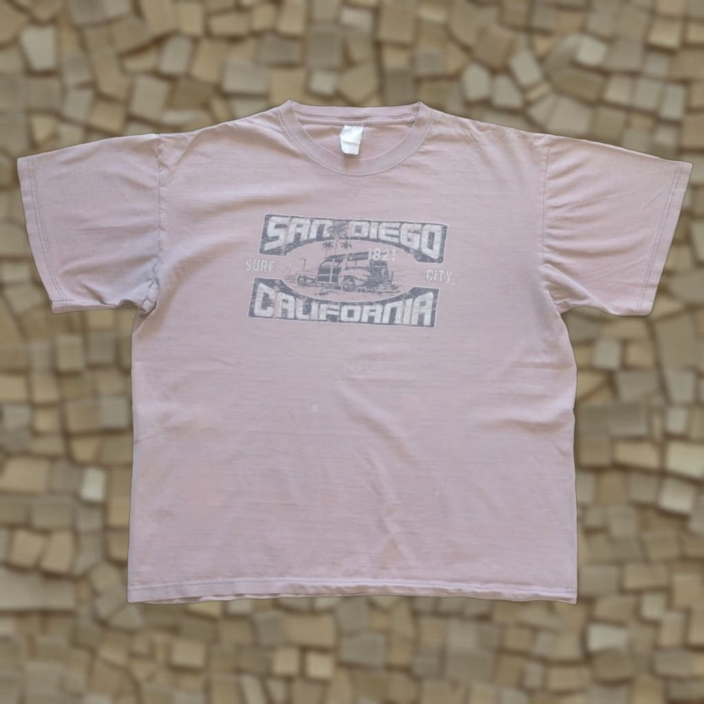 Ford FORD VTG 90s Y2K WOOD WAGON SAN DIEGO CALIFORNIA SURF DISTRESSED T SHIRT SZ XL T-Shirt Mens Beige Cotton Graphic Print Vintage Ford San Diego 90s Size US XL / EU 56 / 4 - 1 Thumbnail