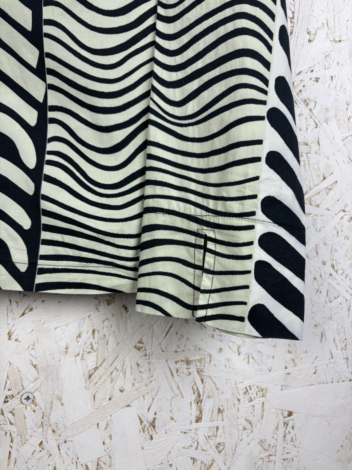 Marimekko Vintage Marimekko Mika Piirainen Metal Button Abstract Shirt Size L / US 10 / IT 46 - 4 Thumbnail
