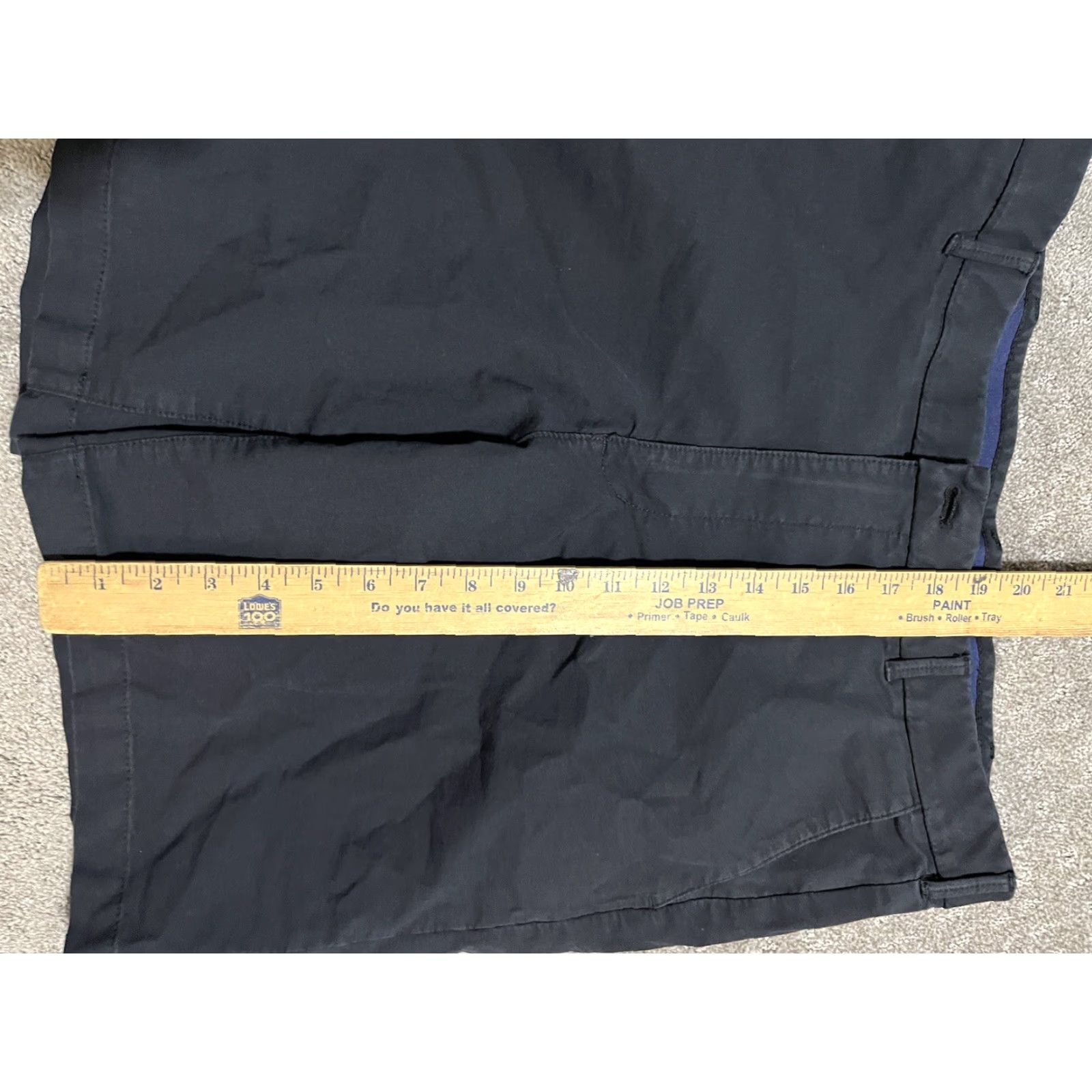 Izod VINTAGE Izod Golf Shorts Mens 36x9.5 Black Pleated Front Shirt Mens 36 Black Pleated Front Size US 36 / EU 52 - 4 Thumbnail