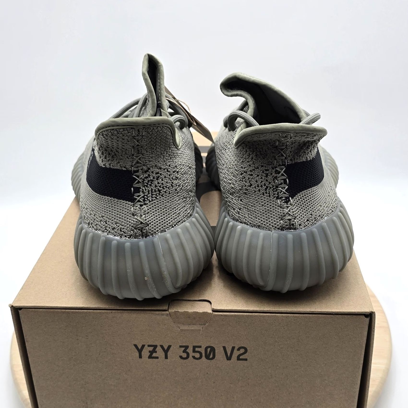 Adidas Adidas Yeezy Boost 350 V2 Shoes Mens Size 10 Gray Granite Low Top Sneaker HQ2059 Size US M / EU 48-50 / 2 - 5 Thumbnail