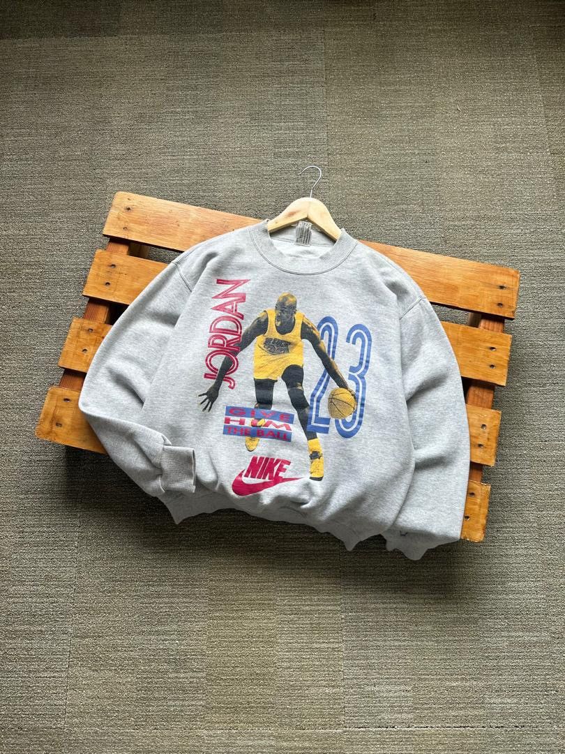 Nike VINTAGE NIKE MICHAEL JORDAN 23 SWEATSHIRT Size US L / EU 52-54 / 3 - 1 Thumbnail