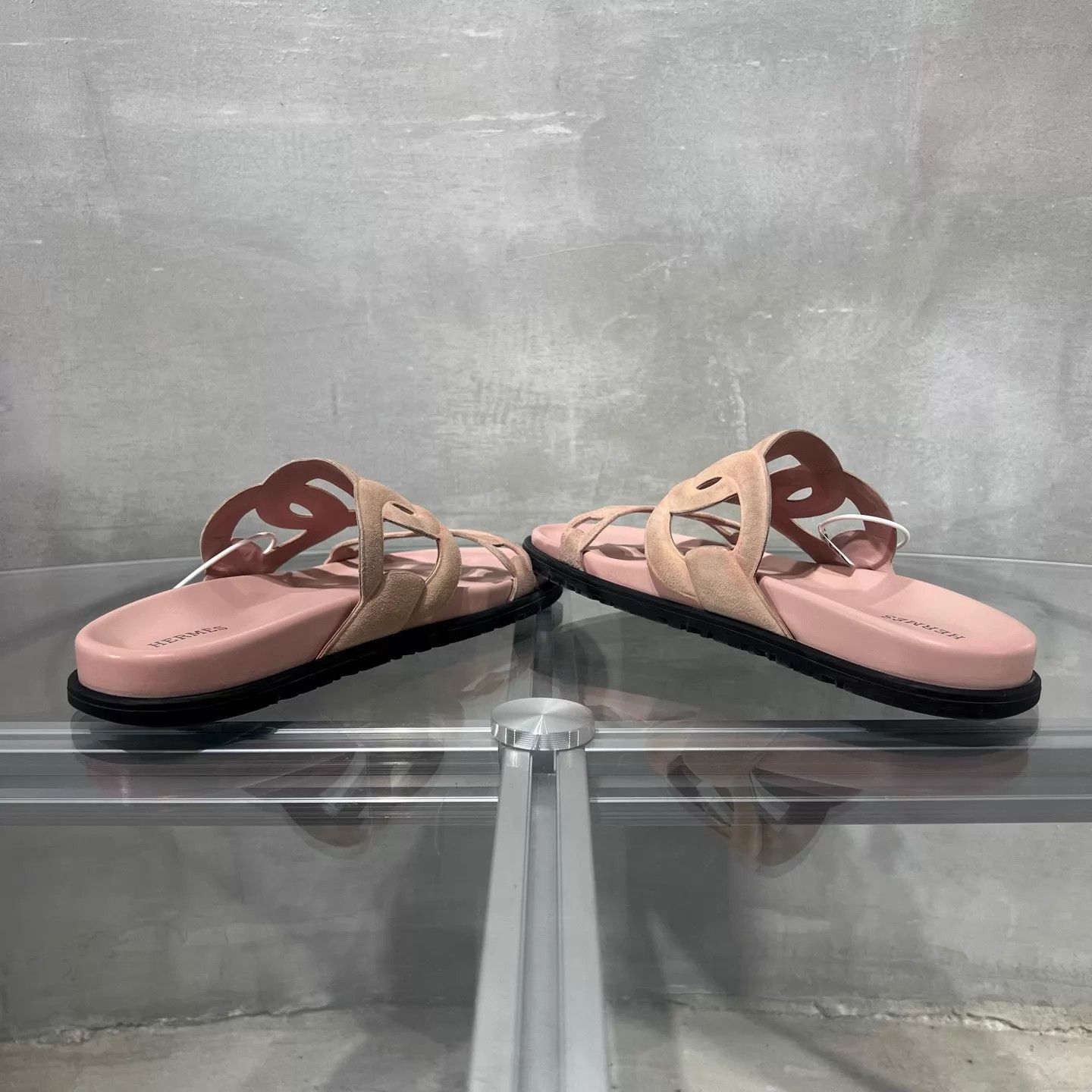Hermes Hermes pink suede Pigalle slide 37 Size US 6.5 / IT 36.5 - 4 Thumbnail