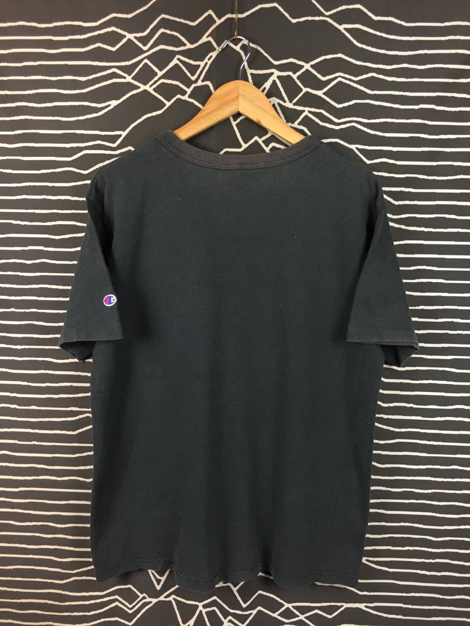 Champion Vtg Champion Athletic Apparel Made In Usa Script Logo Tee Size US M / EU 48-50 / 2 - 5 Thumbnail