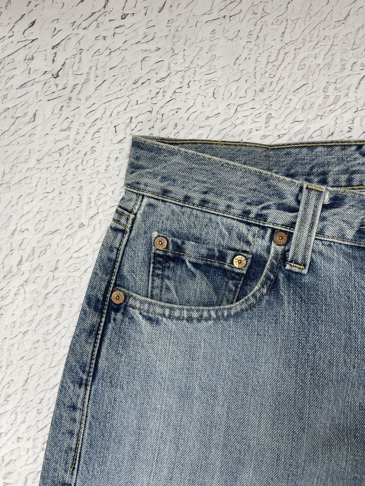 Levi's Levi’s premium vintage 90s made in USA blue washed jeans Size US 30 / EU 46 - 9 Thumbnail