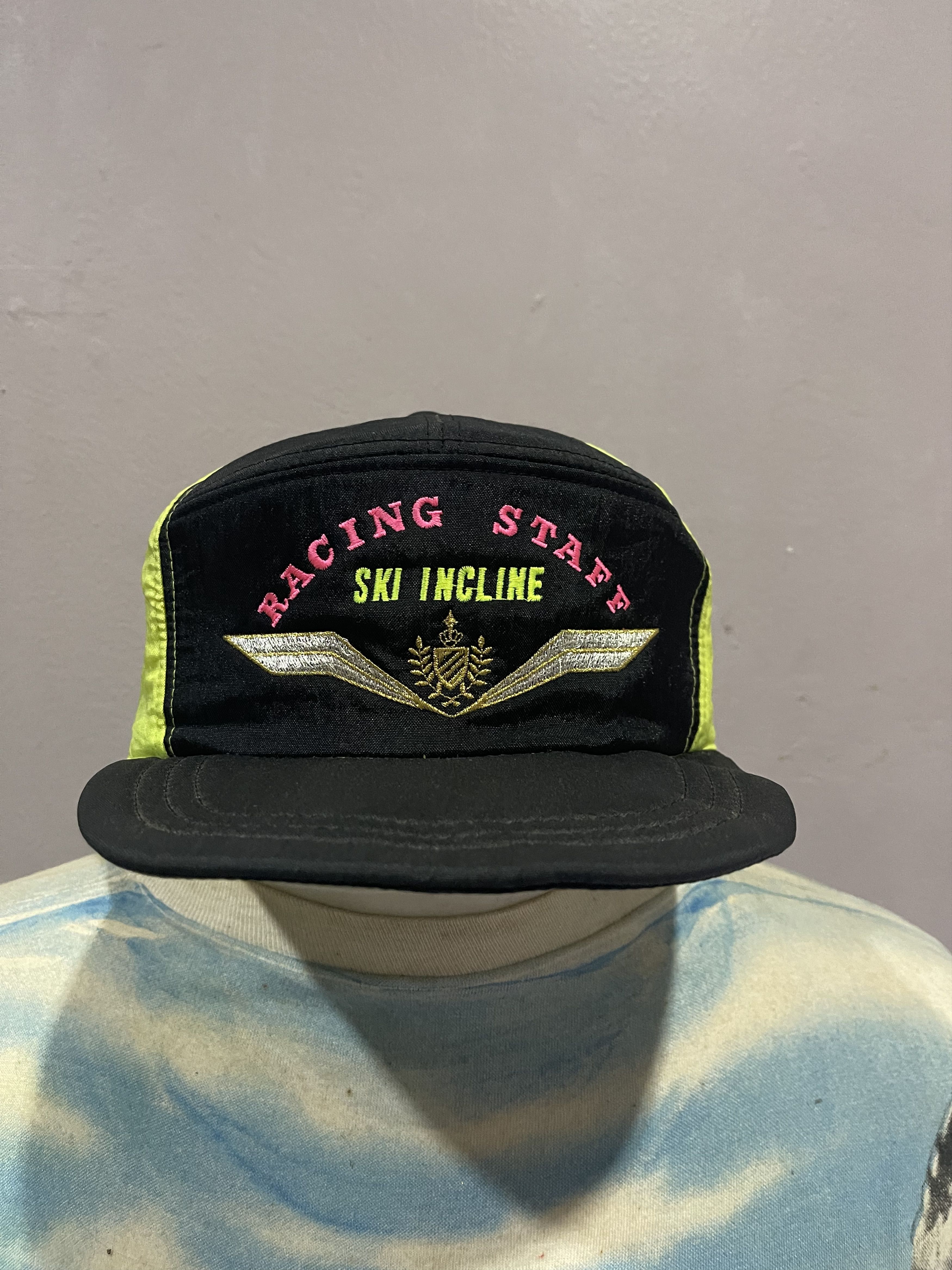 Vintage Vintage Racing Staff Ski Incline with Ear Flap Size ONE SIZE - 1 Thumbnail