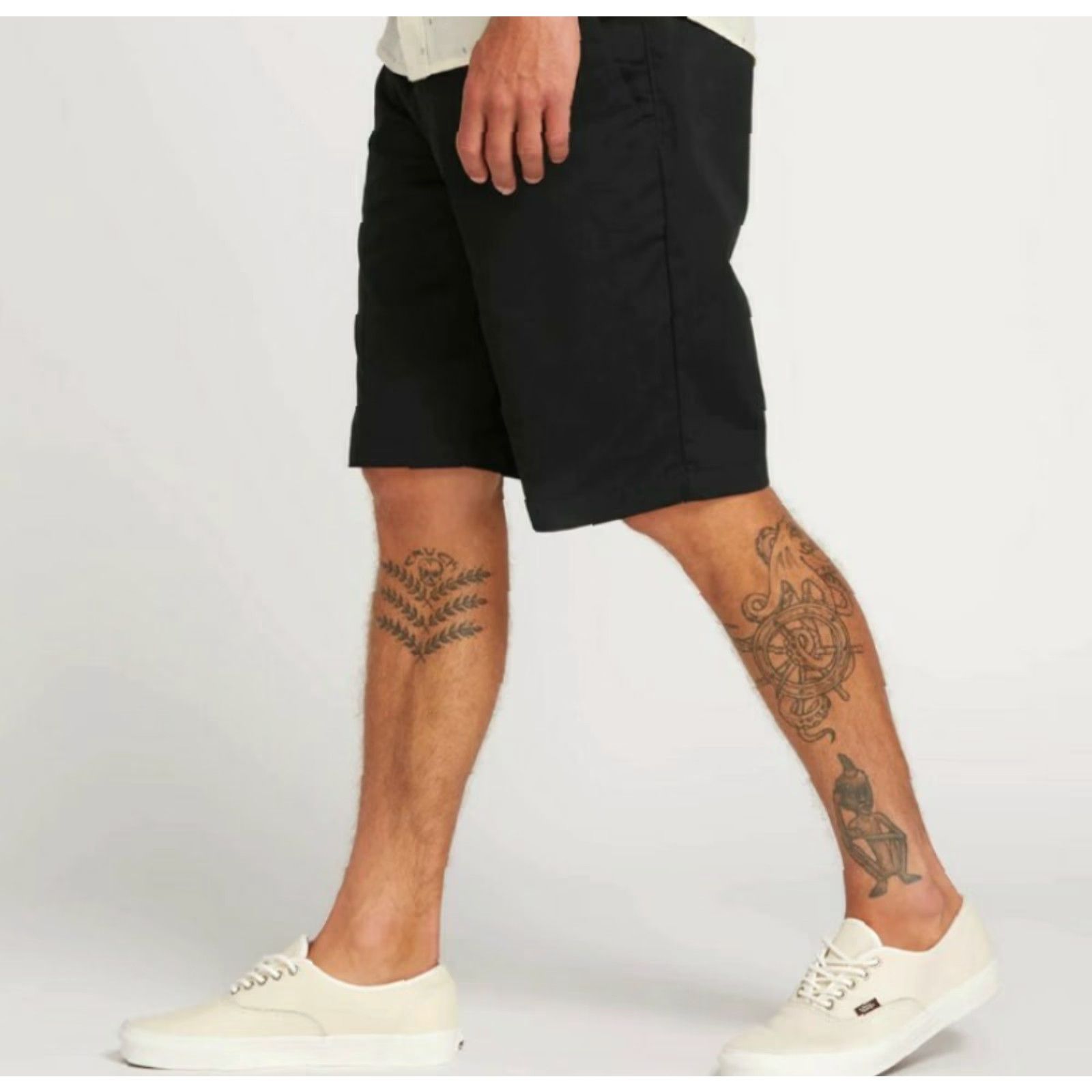 Volcom Volcom Frickin Black Chino Shorts-Size 32 | Men | Chino | Relaxed Fit | 10.5" Inseam | Black | Polyester/Cotton | Casual Vintage: No Size US 32 / EU 48 - 2 Thumbnail