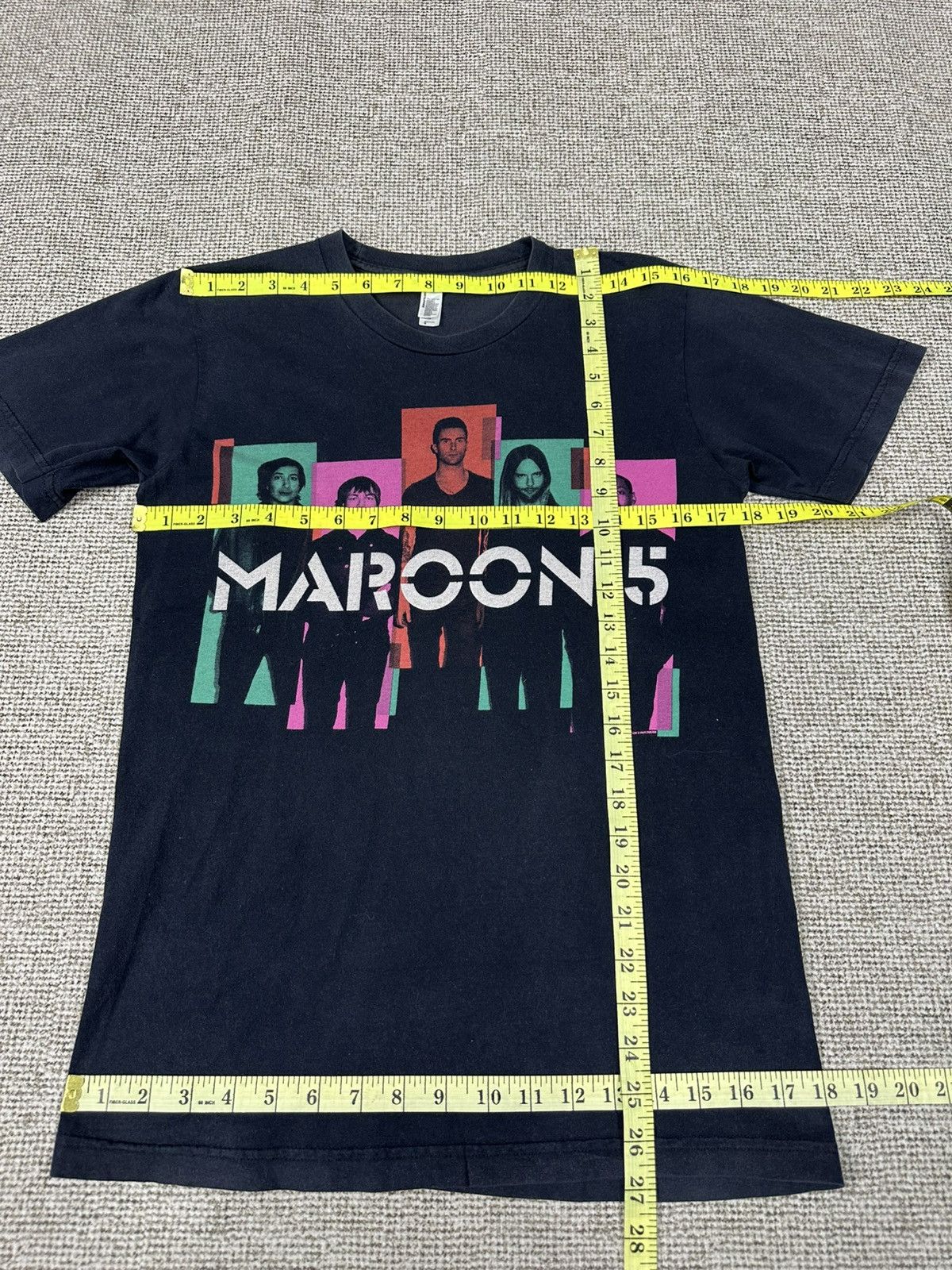 Band Tees Maroon 5 North America Tour 2013 Tshirt A1007 Size US S / EU 44-46 / 1 - 5 Thumbnail