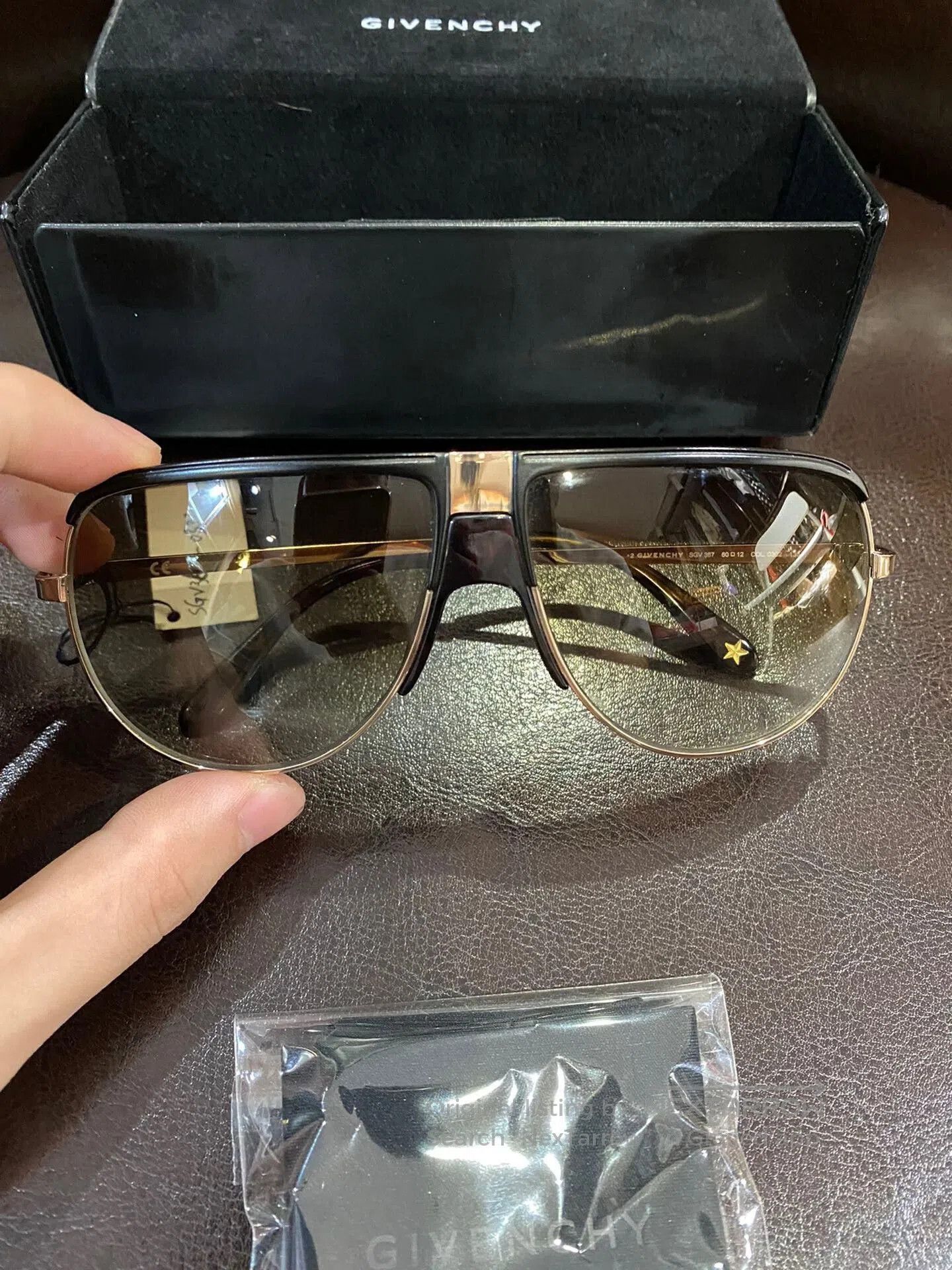 Givenchy givenchy sunglasses brand new sample. Size ONE SIZE - 2 Thumbnail