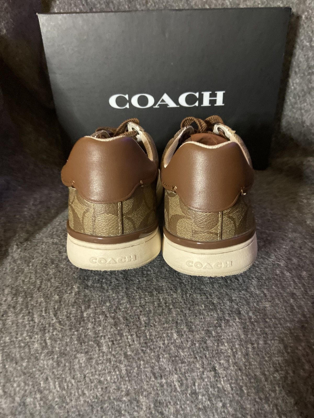 Coach Coach Signature Low Top Sneakers Size US 7.5 / EU 40-41 - 4 Thumbnail