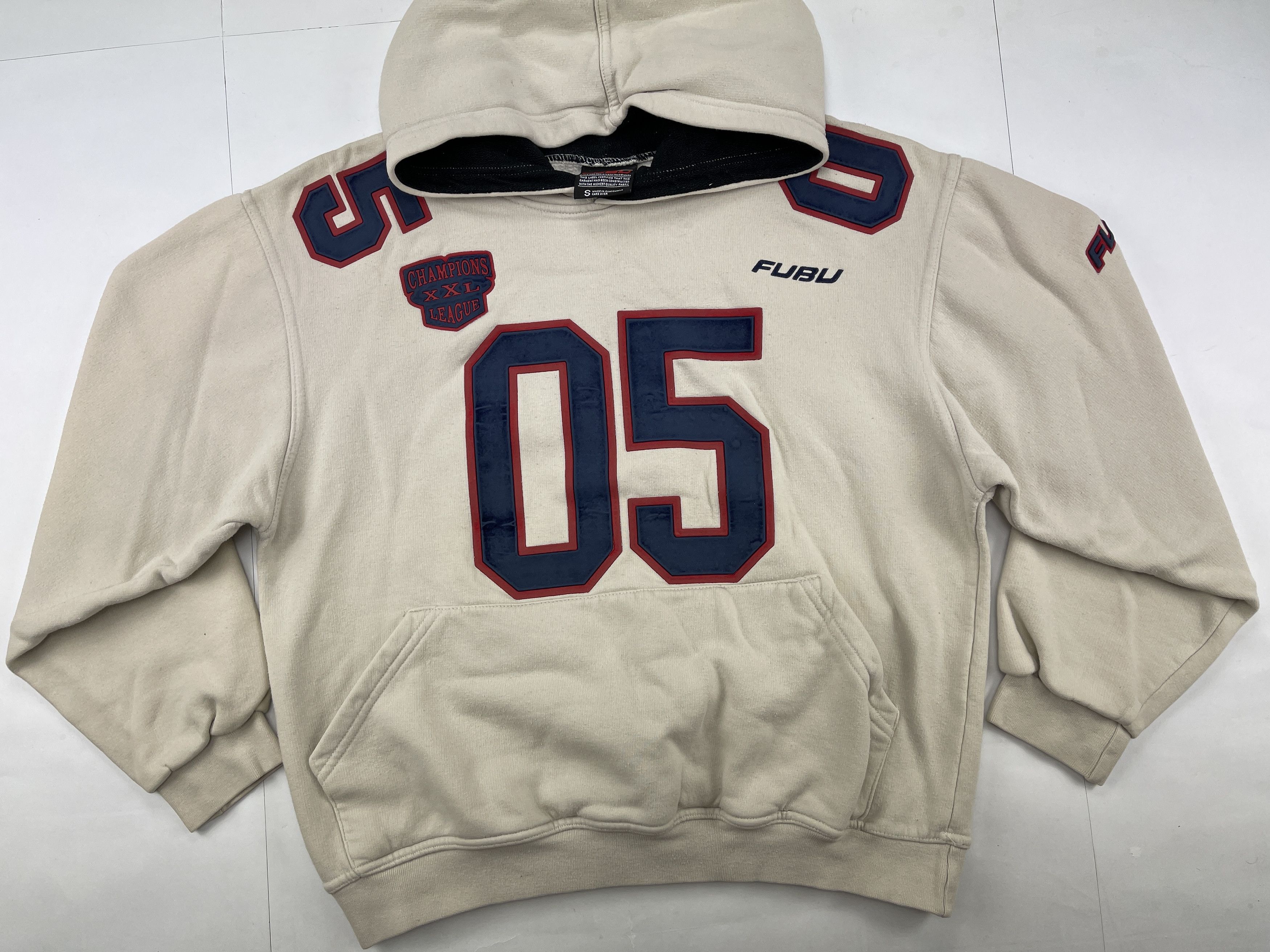 Fubu FUBU hoodie vintage 90s hip hop sweatshirt 1990s Y2K size S Size US S / EU 44-46 / 1 - 9 Thumbnail