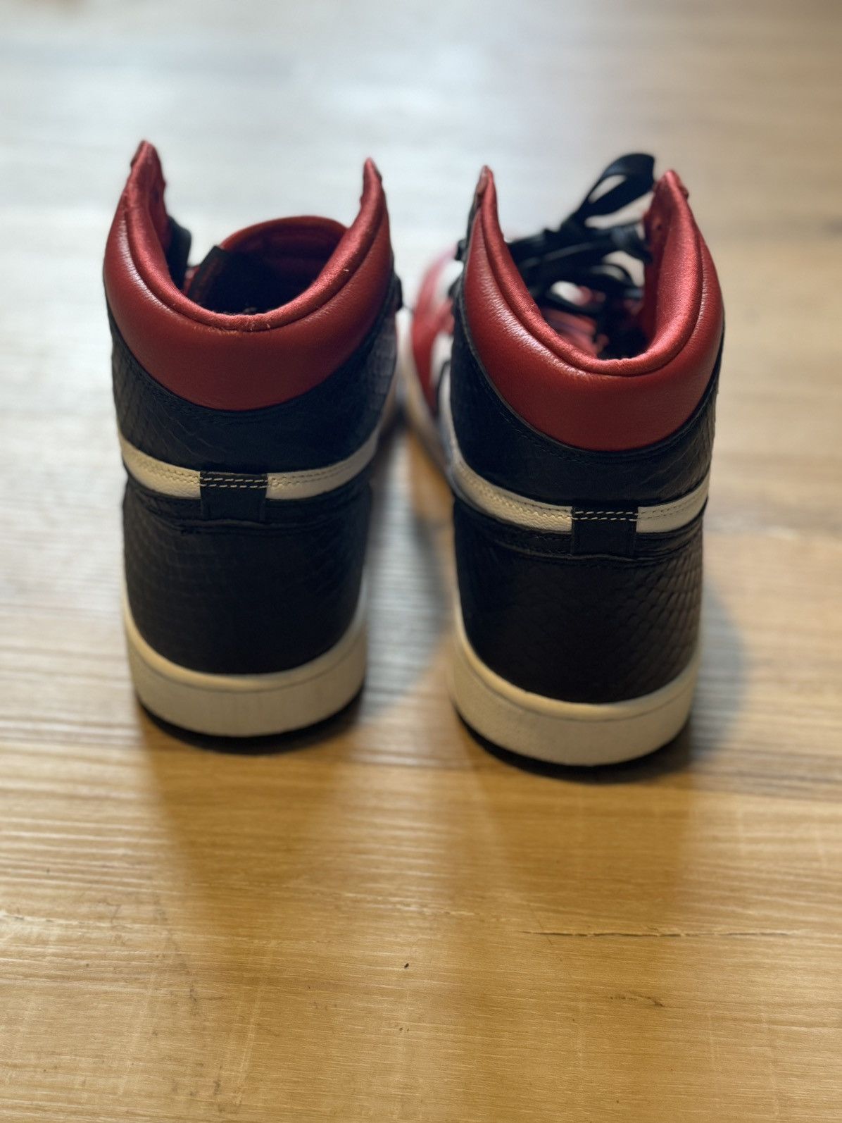 Jordan Brand JORDAN 1 Retro High Size US 10 / EU 43 - 4 Thumbnail