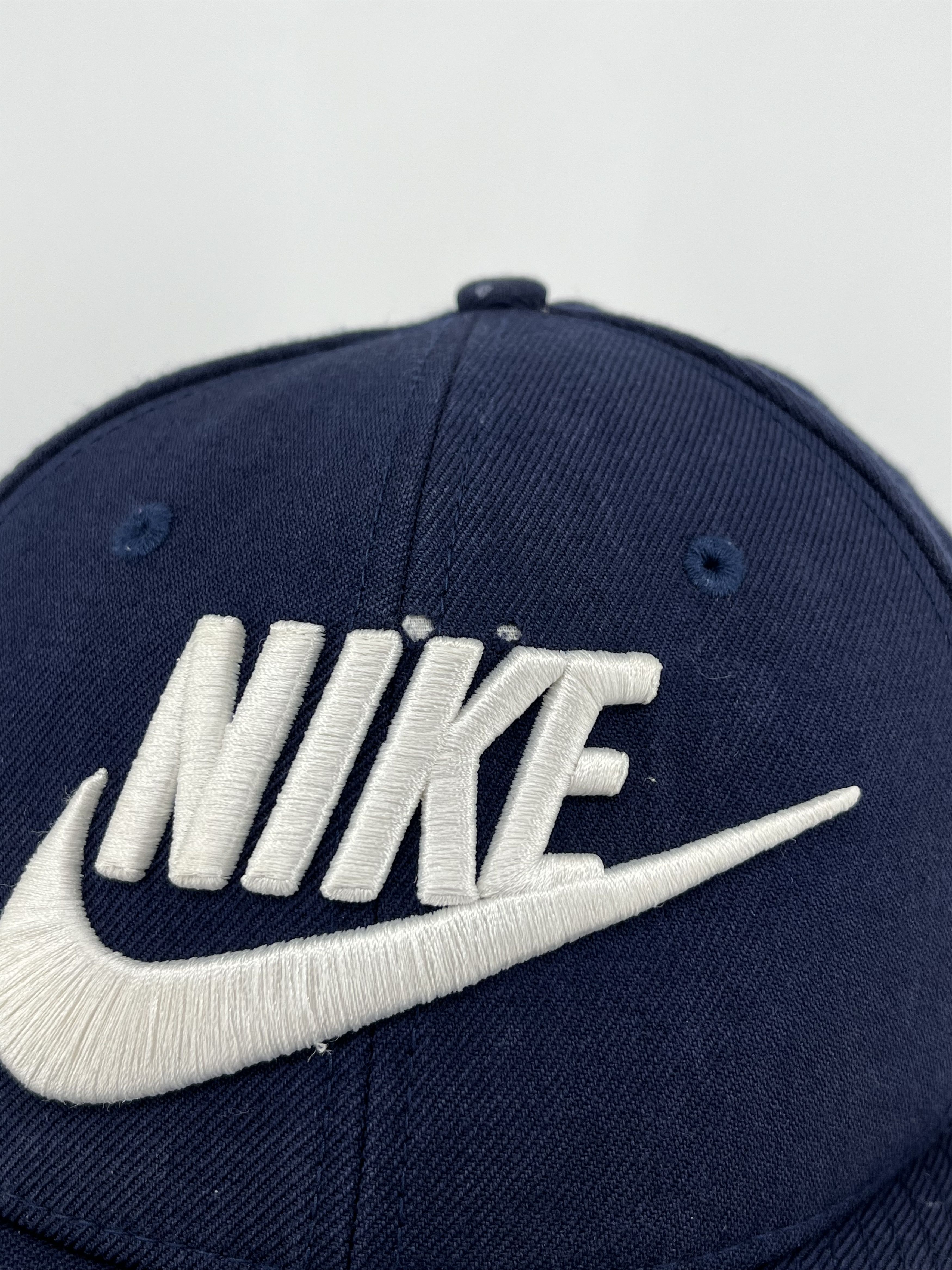 Nike Vintage y2k Steetwear Big Logo Faded Nikehat Size ONE SIZE - 3 Thumbnail