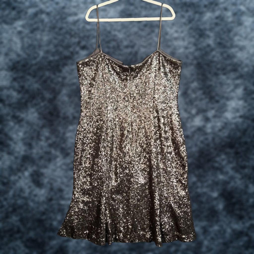 Banana Republic Banana Republic Lauren Scott Collection Sequin Dress 12P Mini Sleeveless Beige Polyester Party/Cocktail Womens - 12P, Petite, Lined, Zip, Short Dress Size XL / US 12-14 / IT 48-50 - 1 Thumbnail