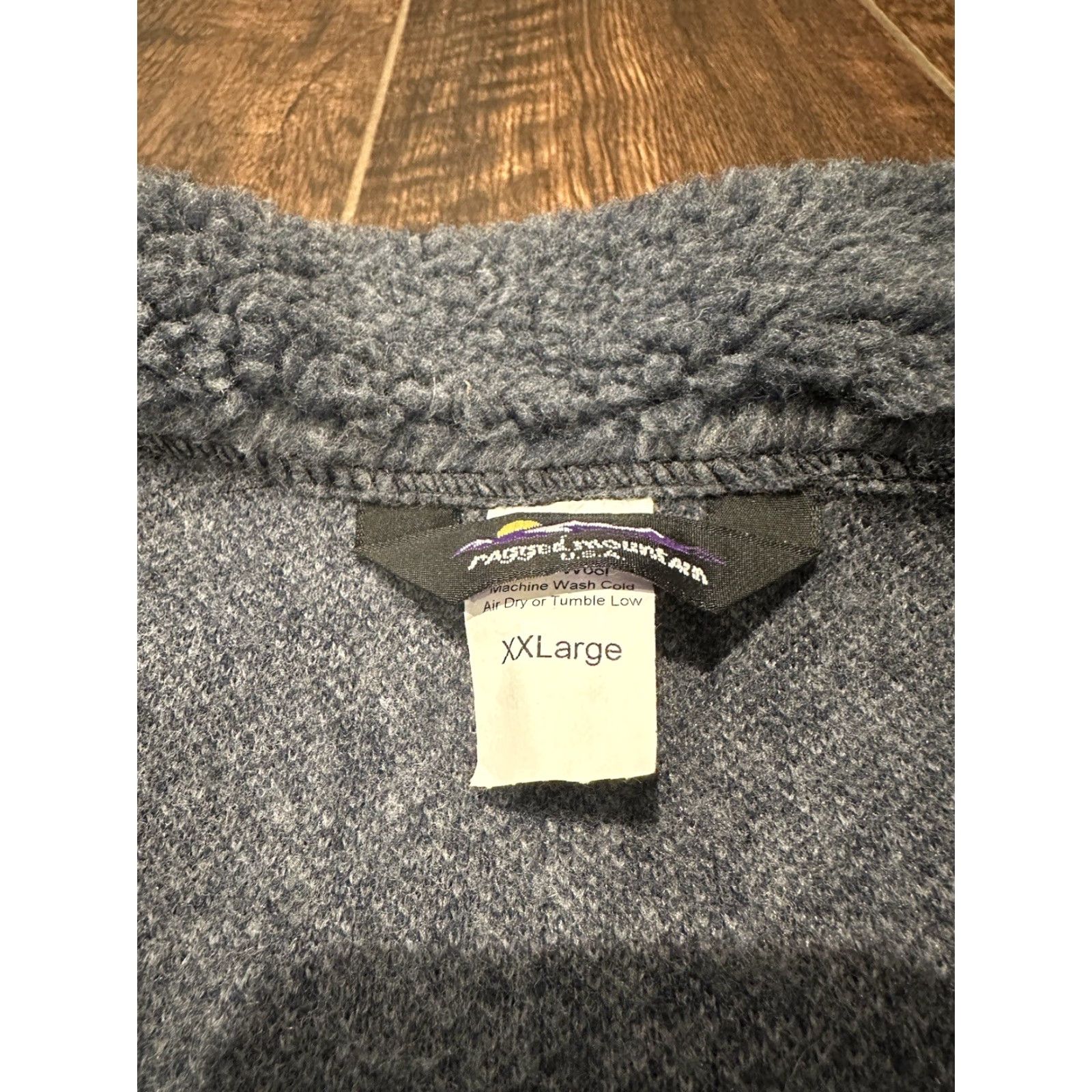 Vintage NWT Ragged Mountain Deep Pile Fleece Vest Mens 2XL Made In USA BLUE GRAY Vest Mens 2XL Blue Grey USA Synchilla Vintage Logo Navy? Size US XXL / EU 58 / 5 - 7 Thumbnail