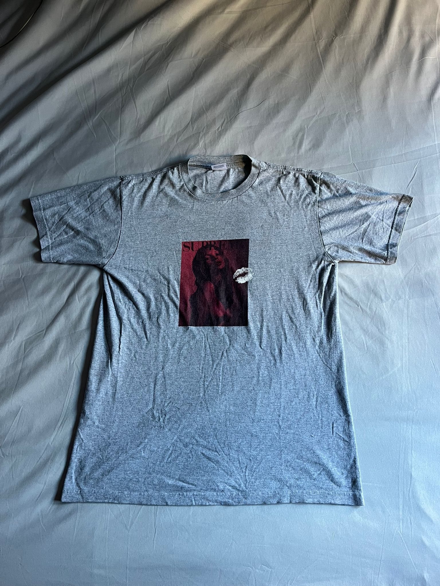 Supreme 2006 rare Supreme Kate Moss Lipstick Kiss tee Size US M / EU 48-50 / 2 - 1 Thumbnail