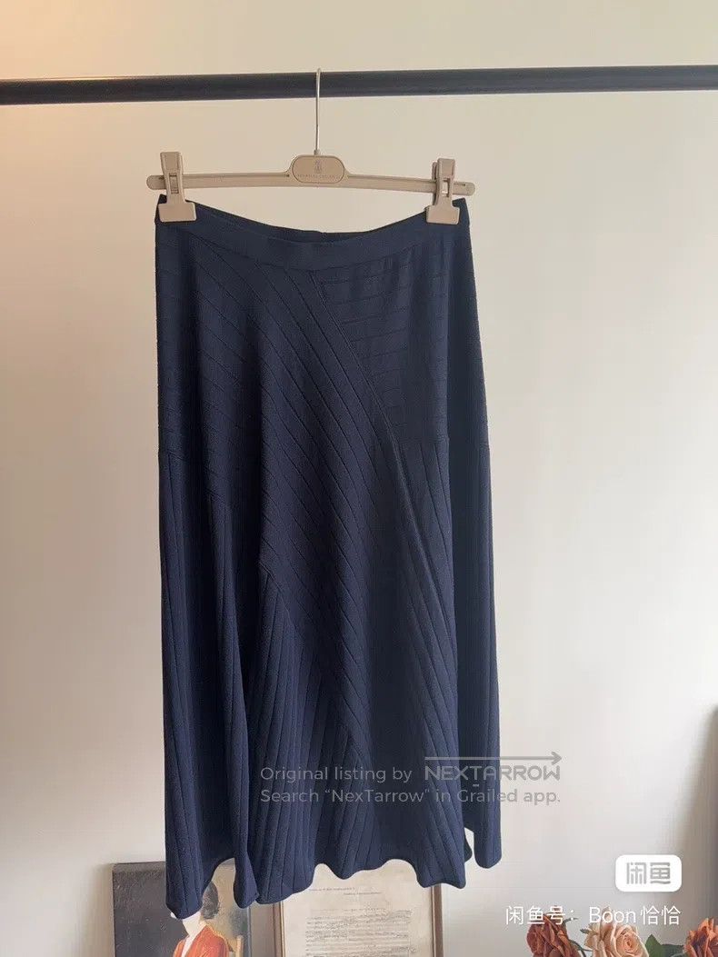 Loro Piana Loro Piana size L Knitted Skirt Size 27" / US 4 / IT 40 - 1 Thumbnail
