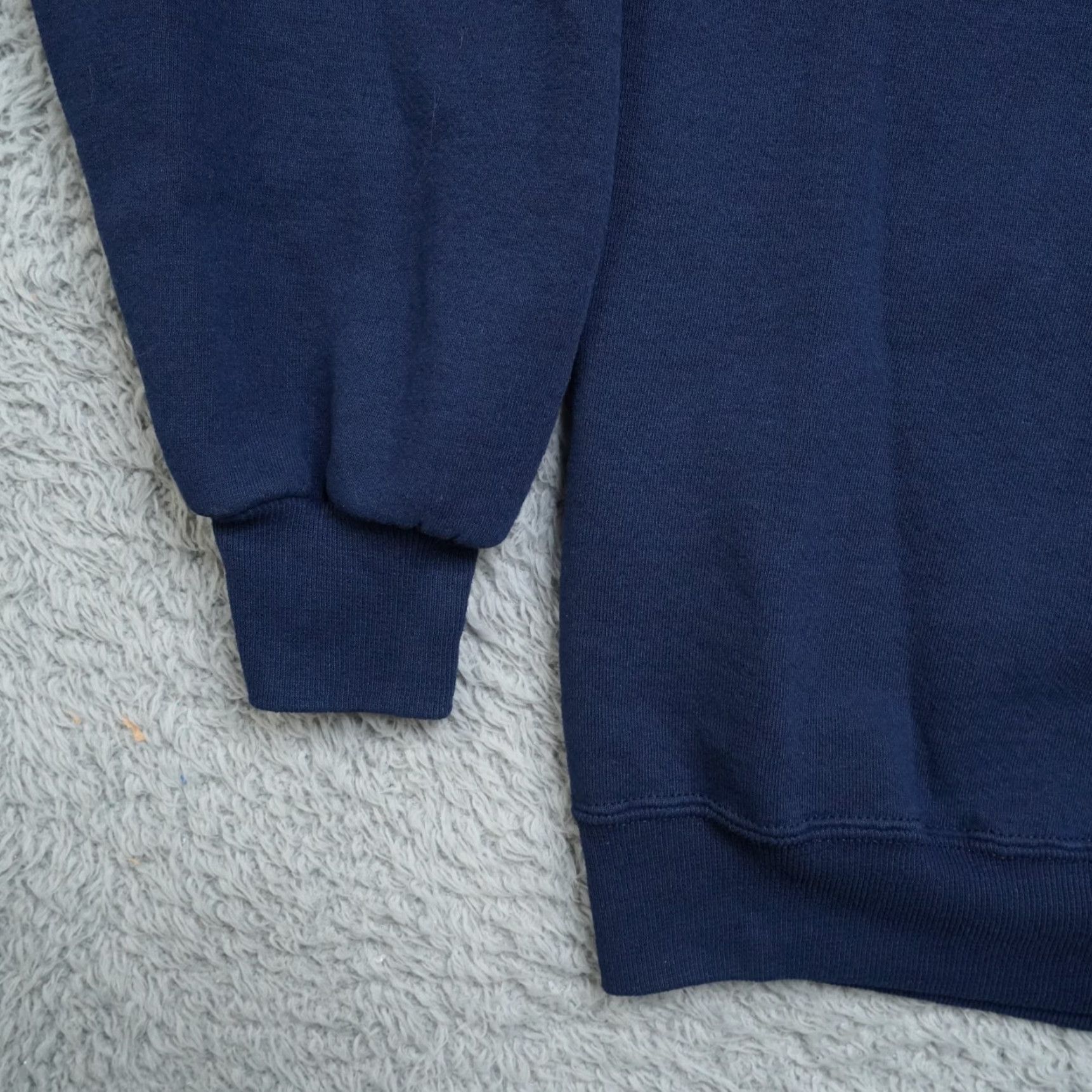 Russell Athletic VINTAGE Russell Athletic Sweatshirt Mens XL Blue Pool Made In USA Crewneck Size US XL / EU 56 / 4 - 4 Thumbnail