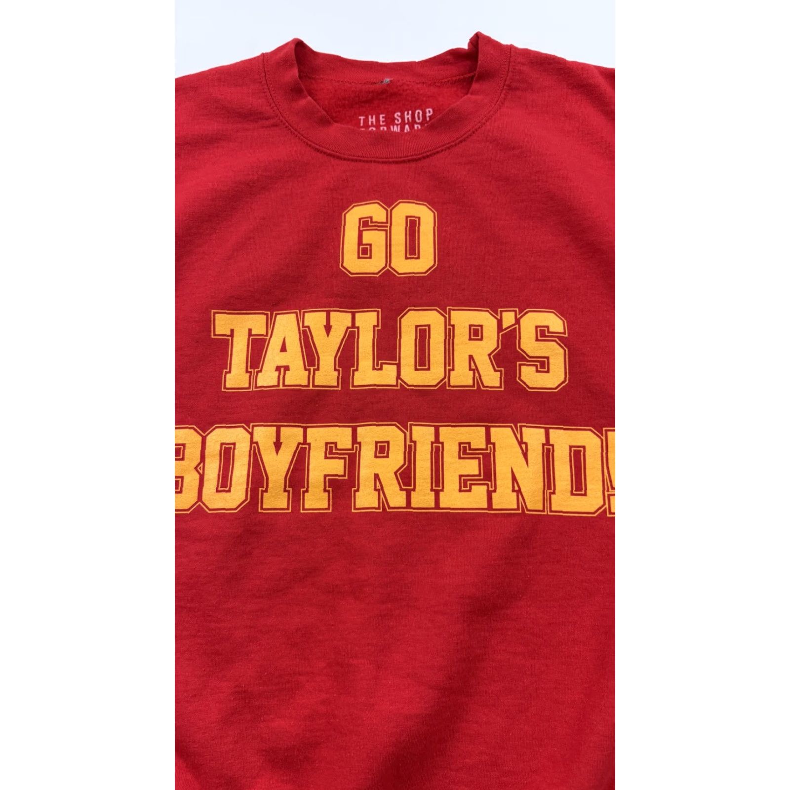 Vintage The Shop Forward Sweatshirt Go Taylor's Boyfriend 87 Crewneck Womens Small Red USA Size S / US 4 / IT 40 - 2 Thumbnail