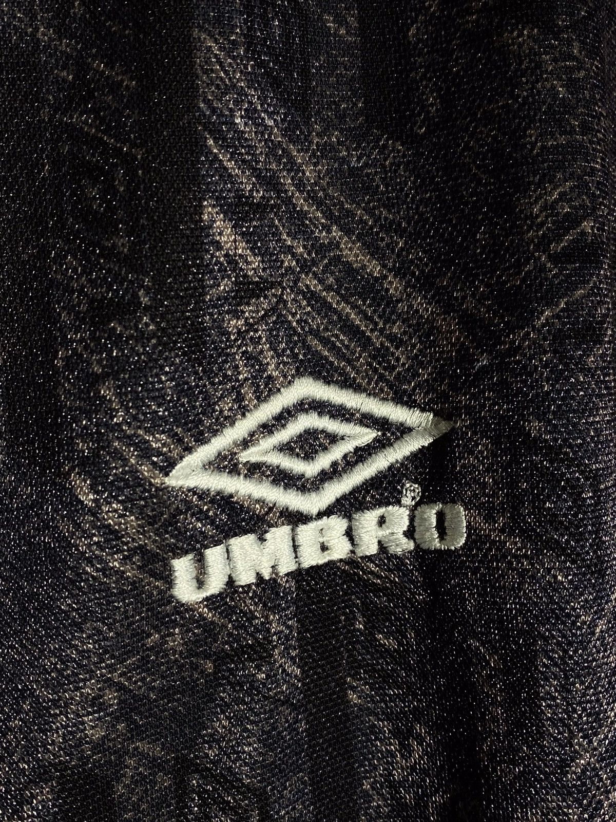Umbro × Vintage Vintage 1992/93 Manchester United Umbro Sharp Rare track top Size US L / EU 52-54 / 3 - 5 Thumbnail