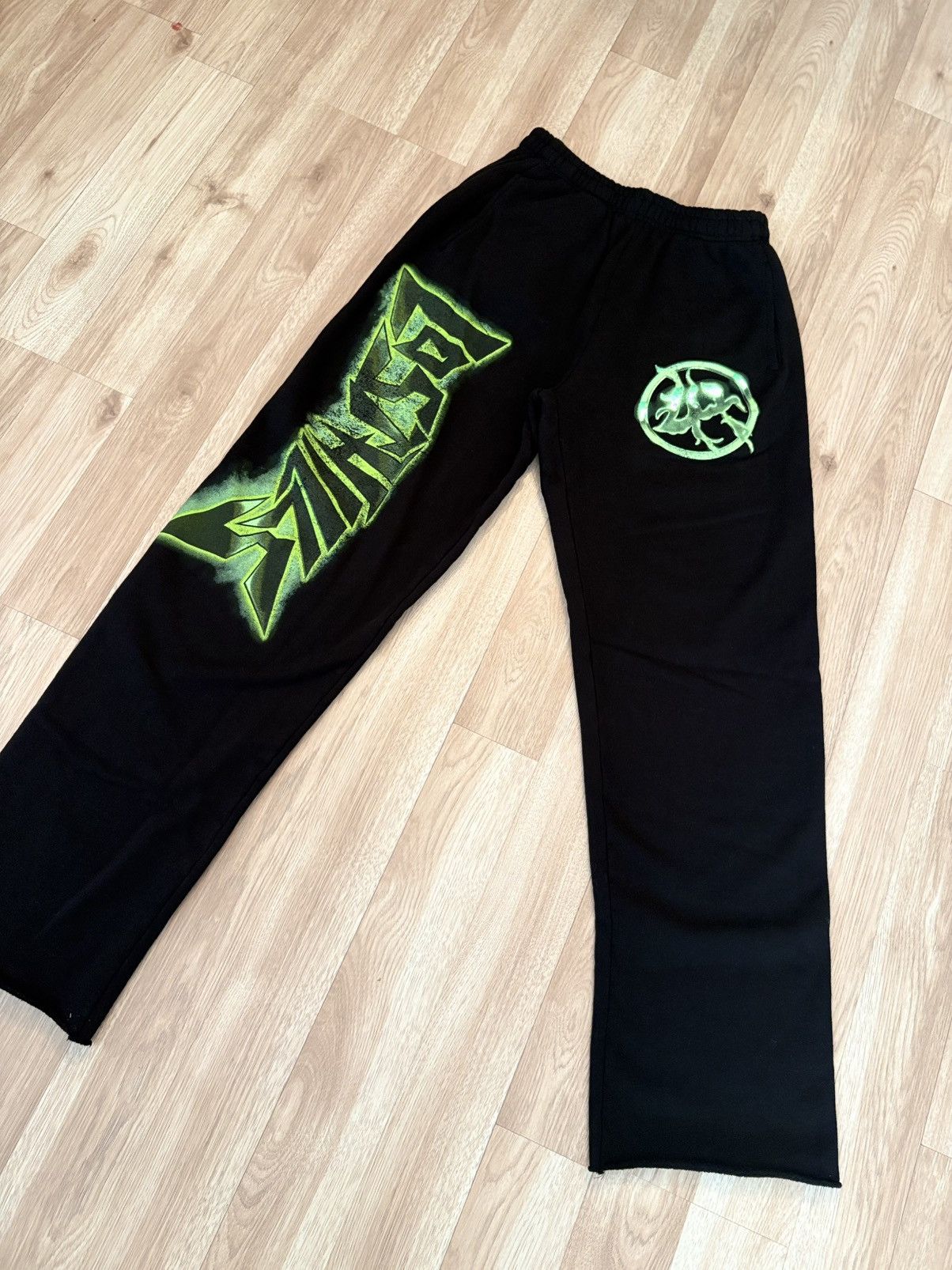 Lost hills Lost Hills Black Graphic Sweatpants Size US 30 / EU 46 - 1 Thumbnail