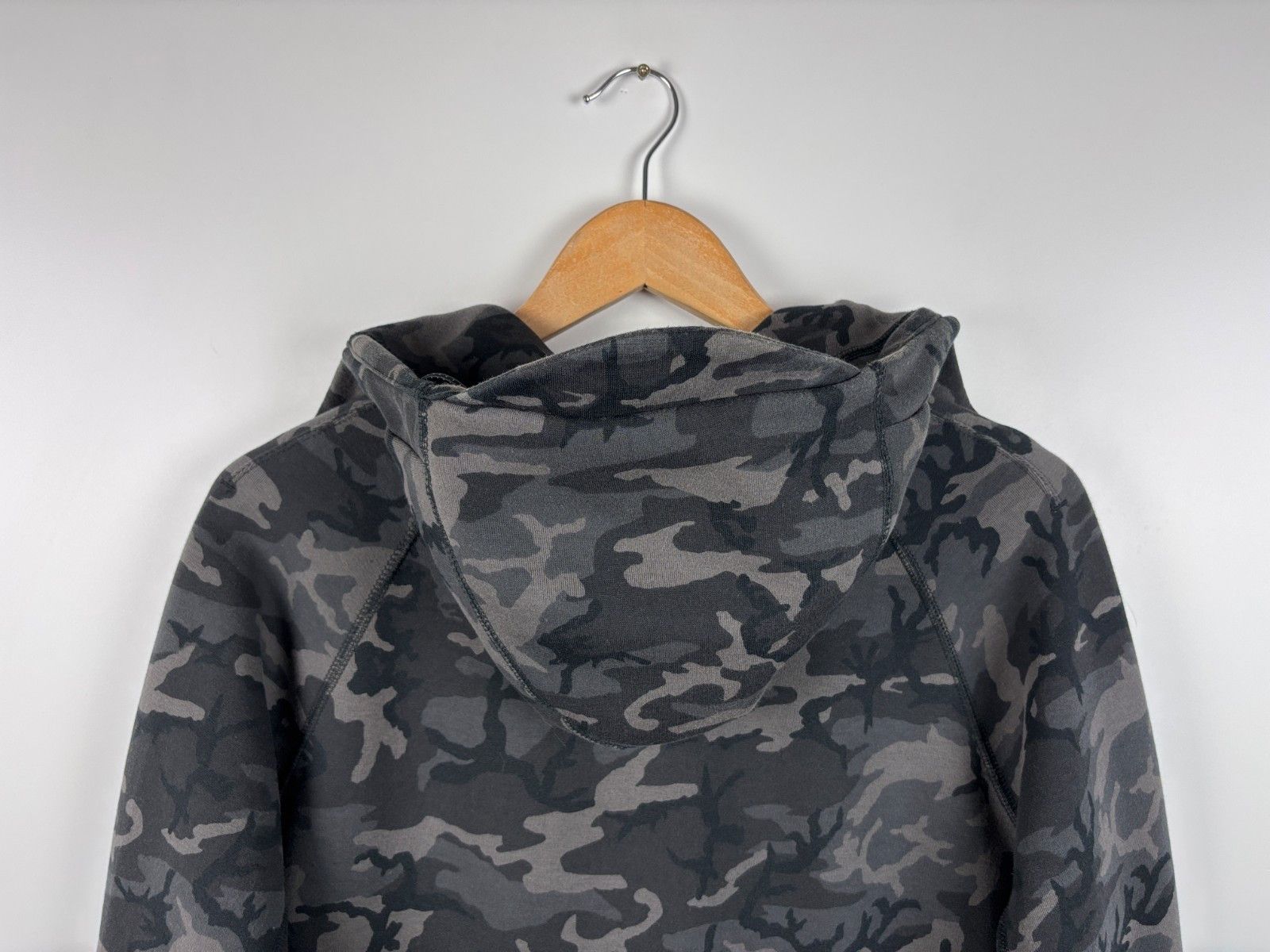 Nike Mens Nike Tech Fleece Full Zip Hoodie Camo Size M Size US M / EU 48-50 / 2 - 7 Thumbnail
