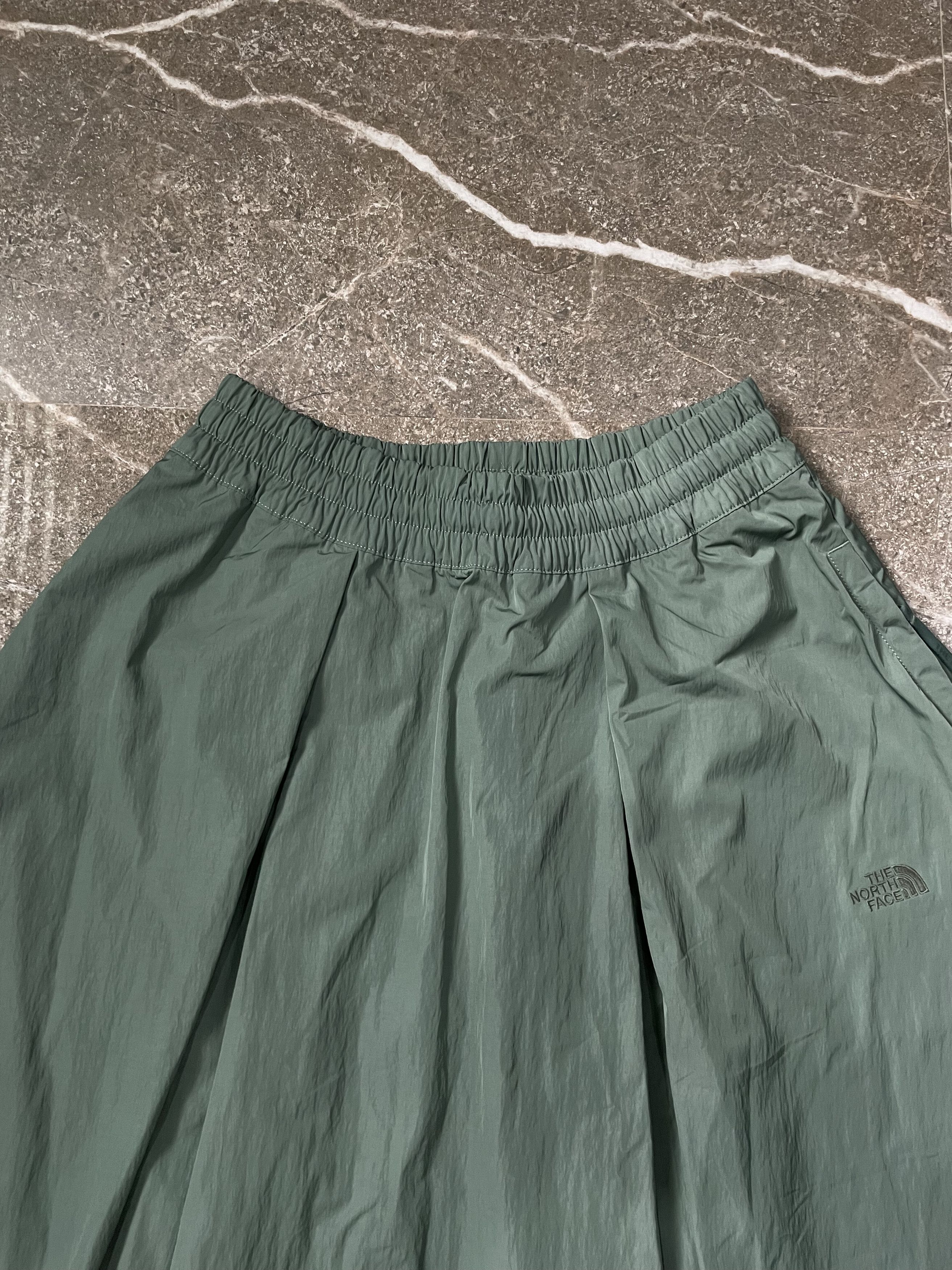 The North Face THE NORTH FACE Urban Exploration Casual Long Skirt Size 27" / US 4 / IT 40 - 2 Thumbnail