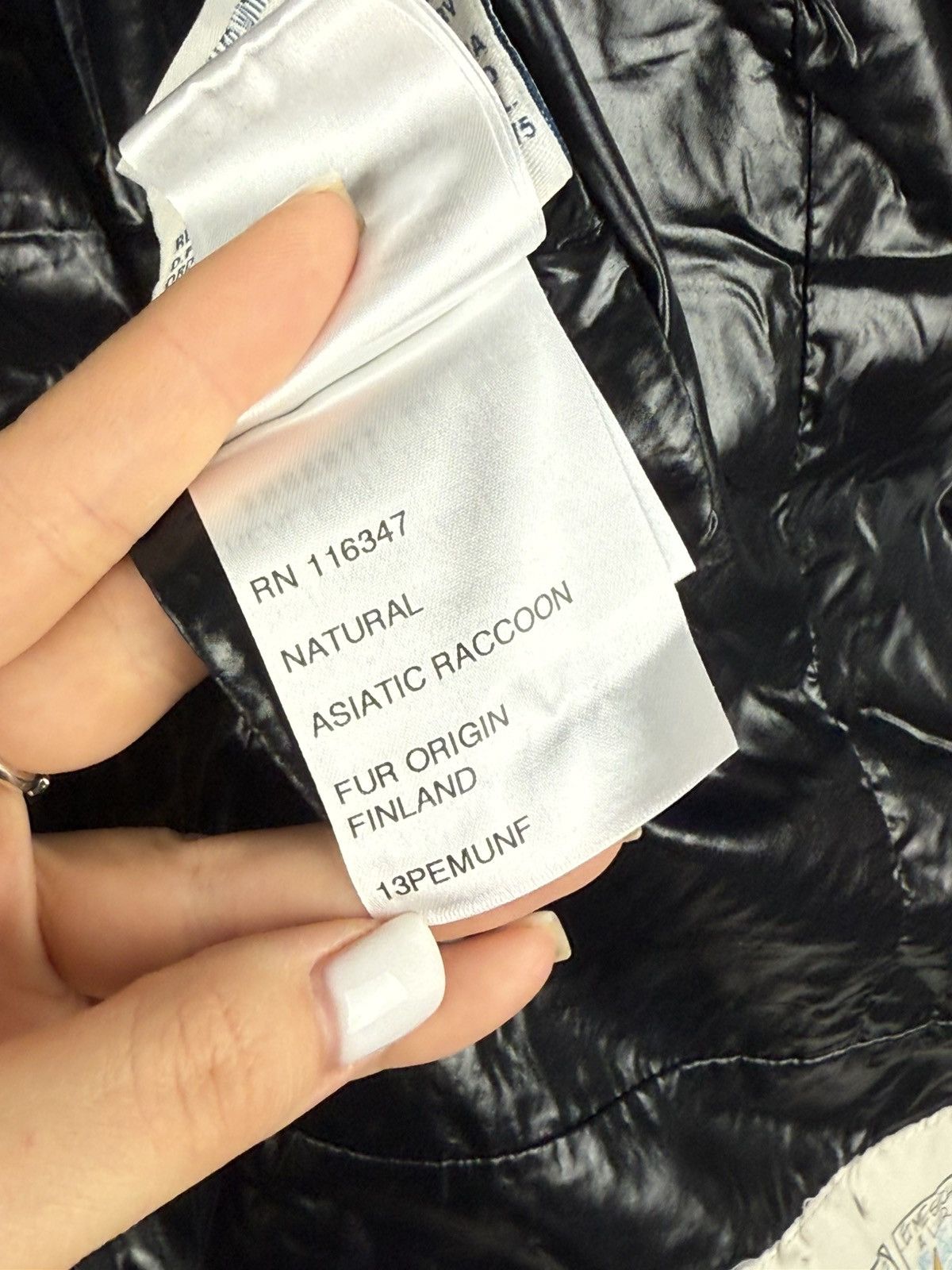 Moncler Moncler Saf Giubbotto Ladies Quilted Down Jacket Size 3 Size L / US 10 / IT 46 - 24 Thumbnail