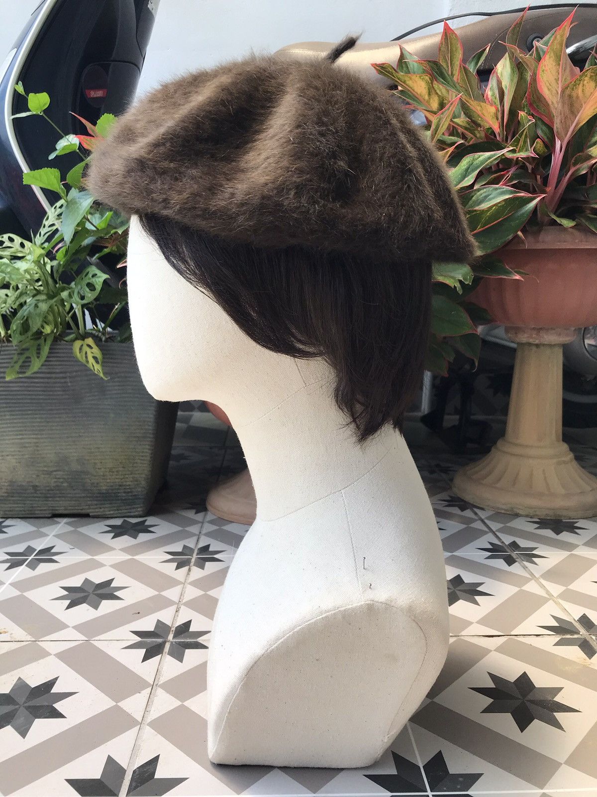 Japanese Brand RABBITS FUR HAIR BARETTA FLAT CAP NEWSBOY IVY Size ONE SIZE - 12 Thumbnail