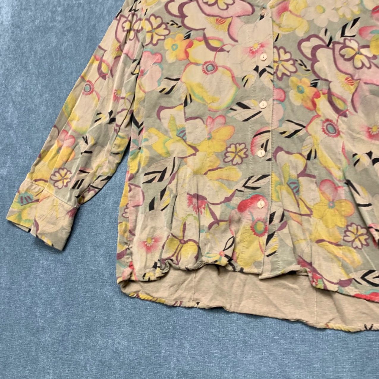Vintage VTG Tianello Suzy Blouse Womens Medium Gray Asian Floral Button Up Made In USA Size M / US 6-8 / IT 42-44 - 3 Thumbnail
